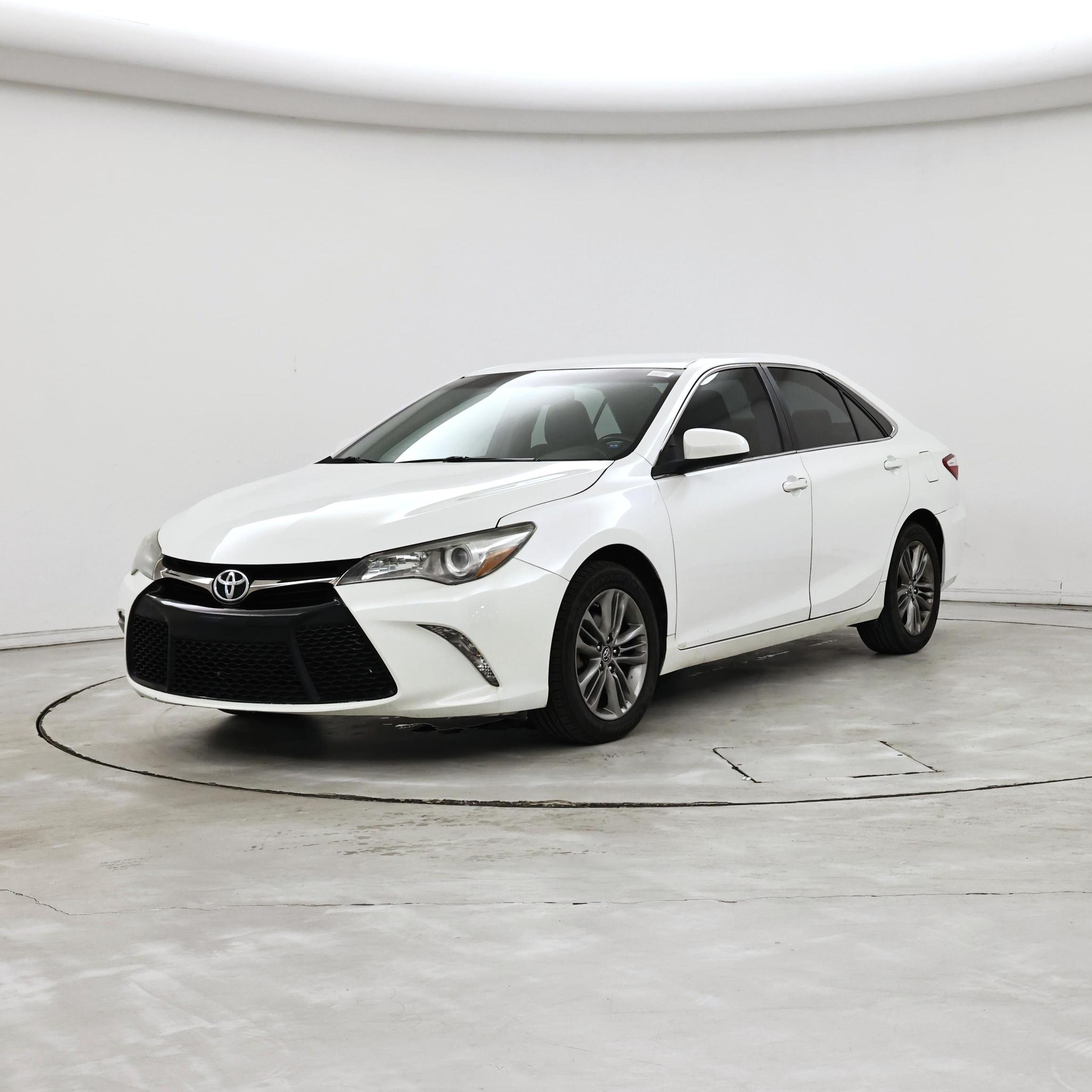 Thumbnail: 2016 Toyota Camry - 4