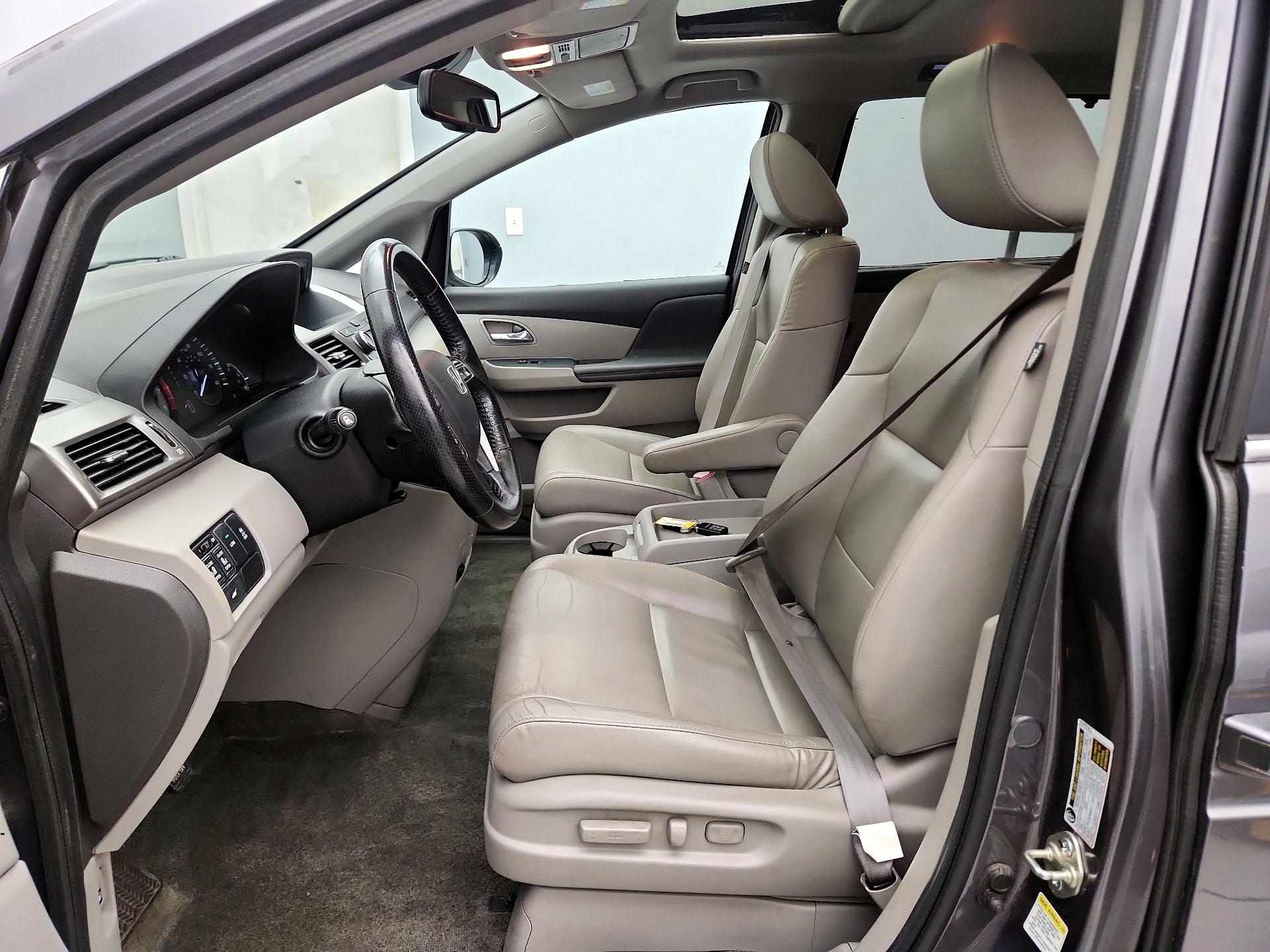Thumbnail: 2015 Honda Odyssey - 11