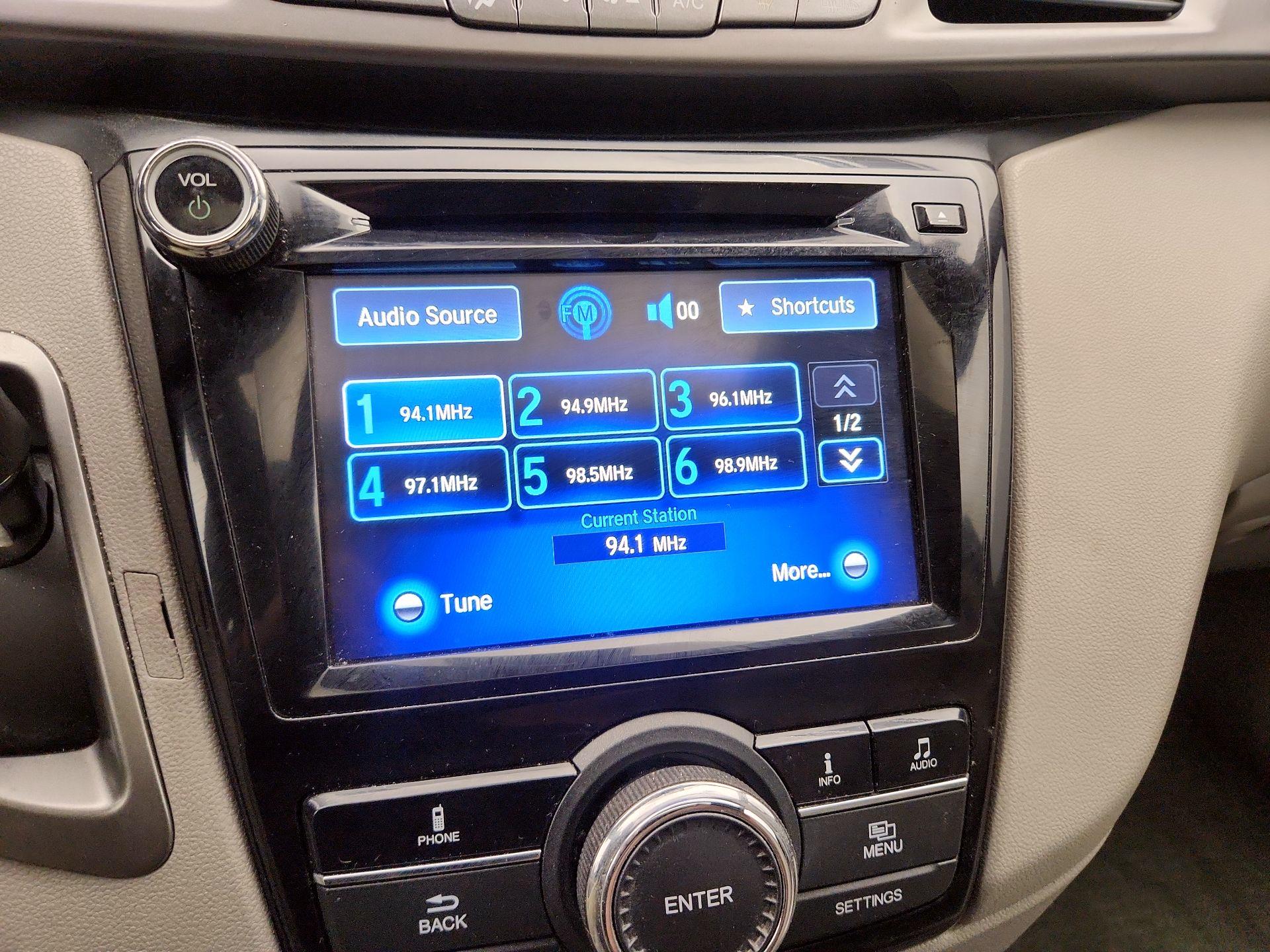 Thumbnail: 2015 Honda Odyssey - 15