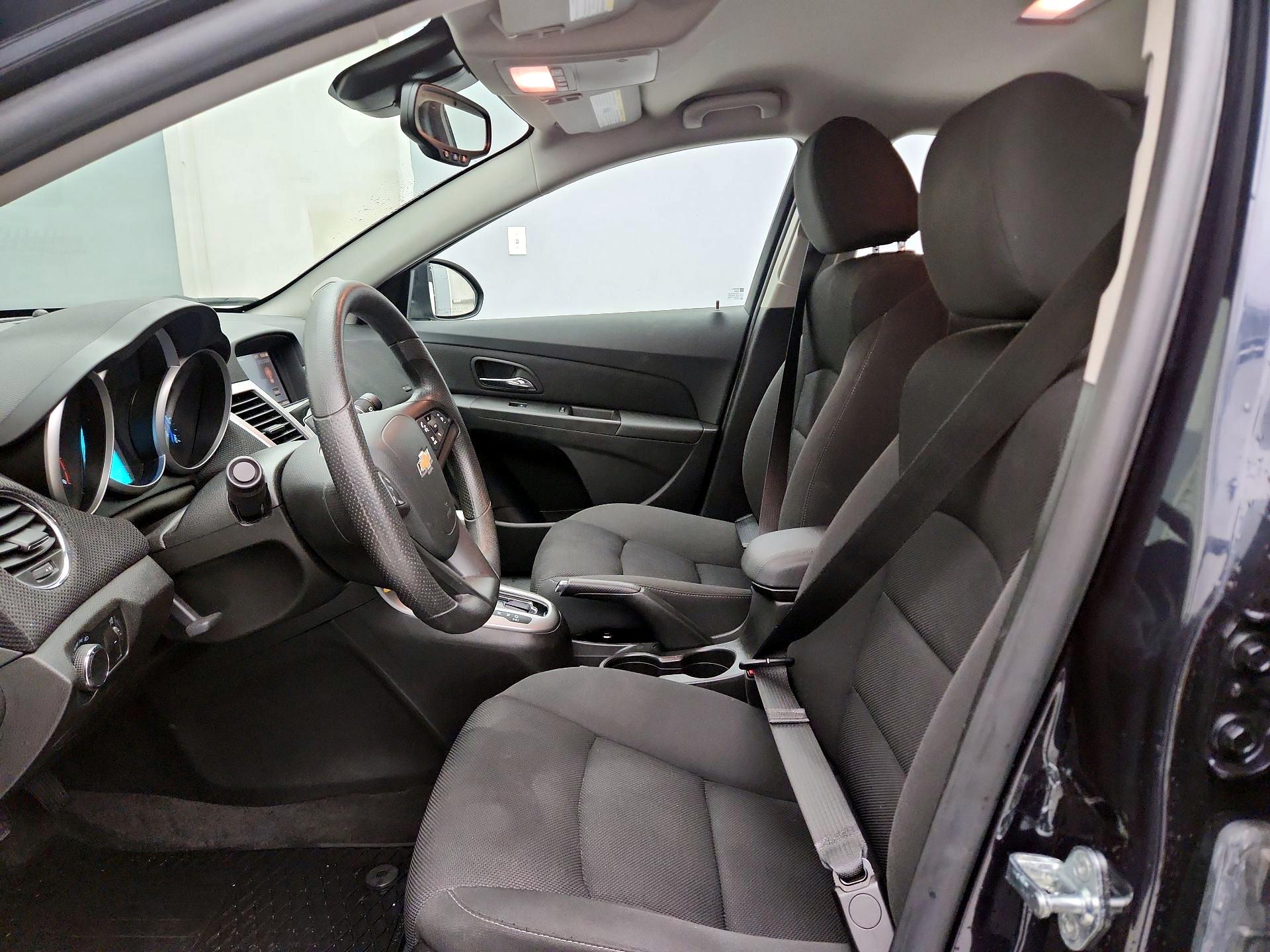 Thumbnail: 2015 Chevrolet Cruze - 11