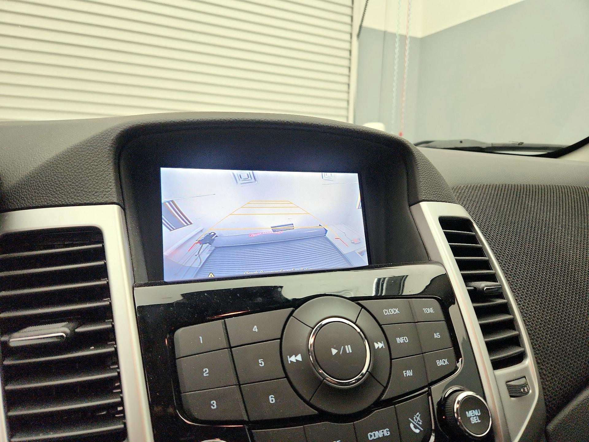 Thumbnail: 2015 Chevrolet Cruze - 14