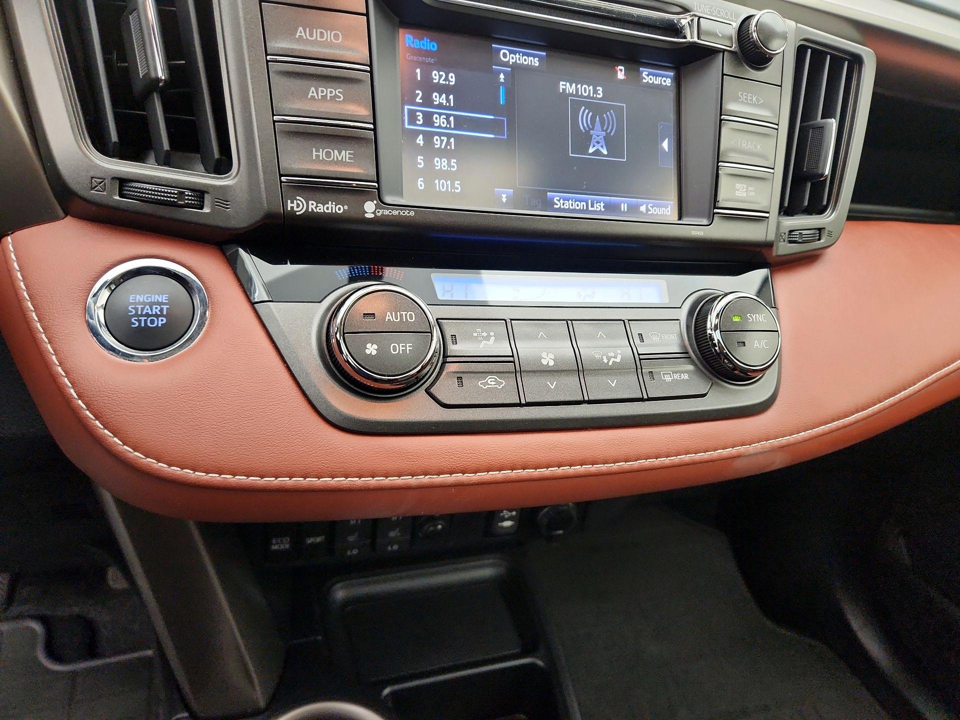 Thumbnail: 2015 Toyota RAV4 - 16