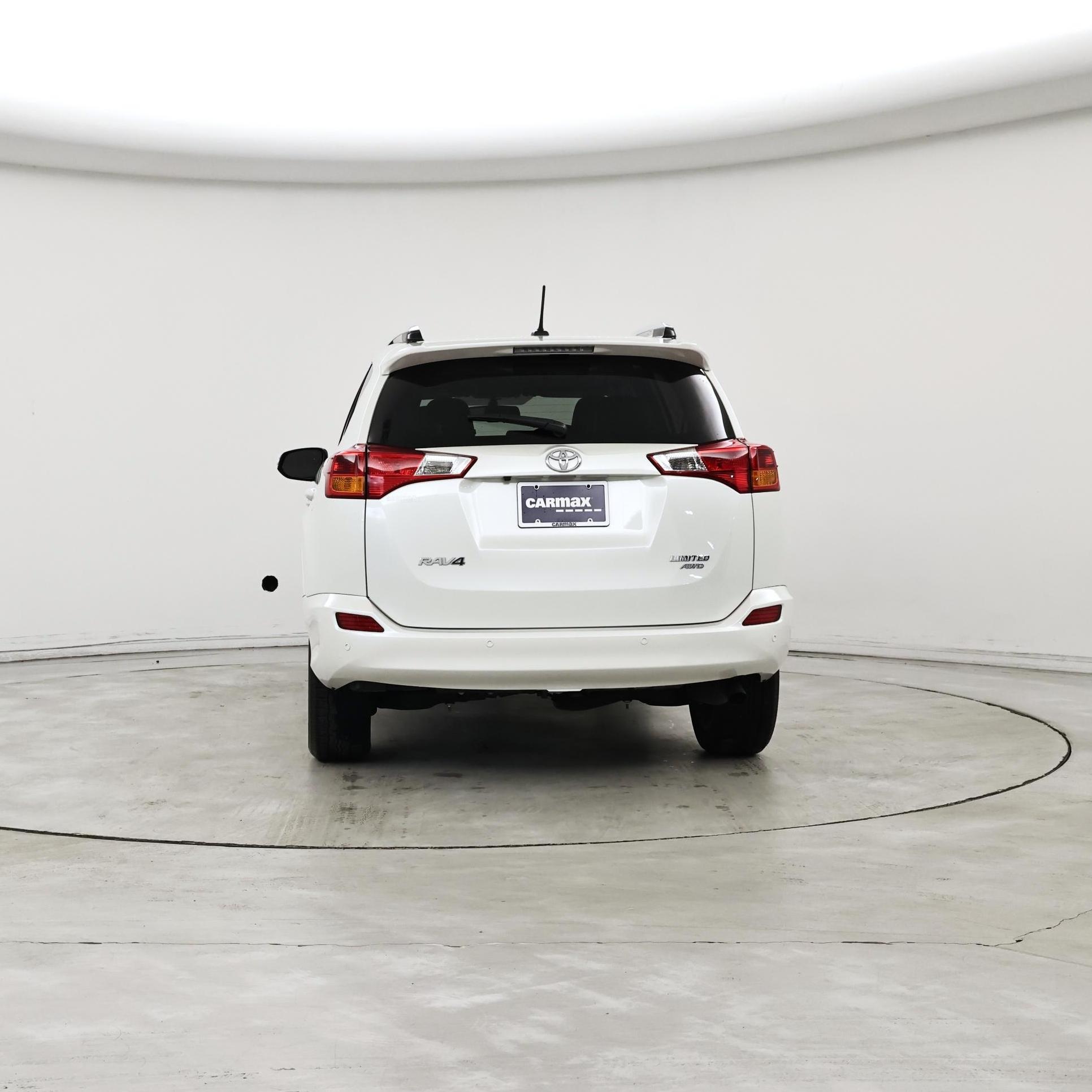 Thumbnail: 2015 Toyota RAV4 - 6