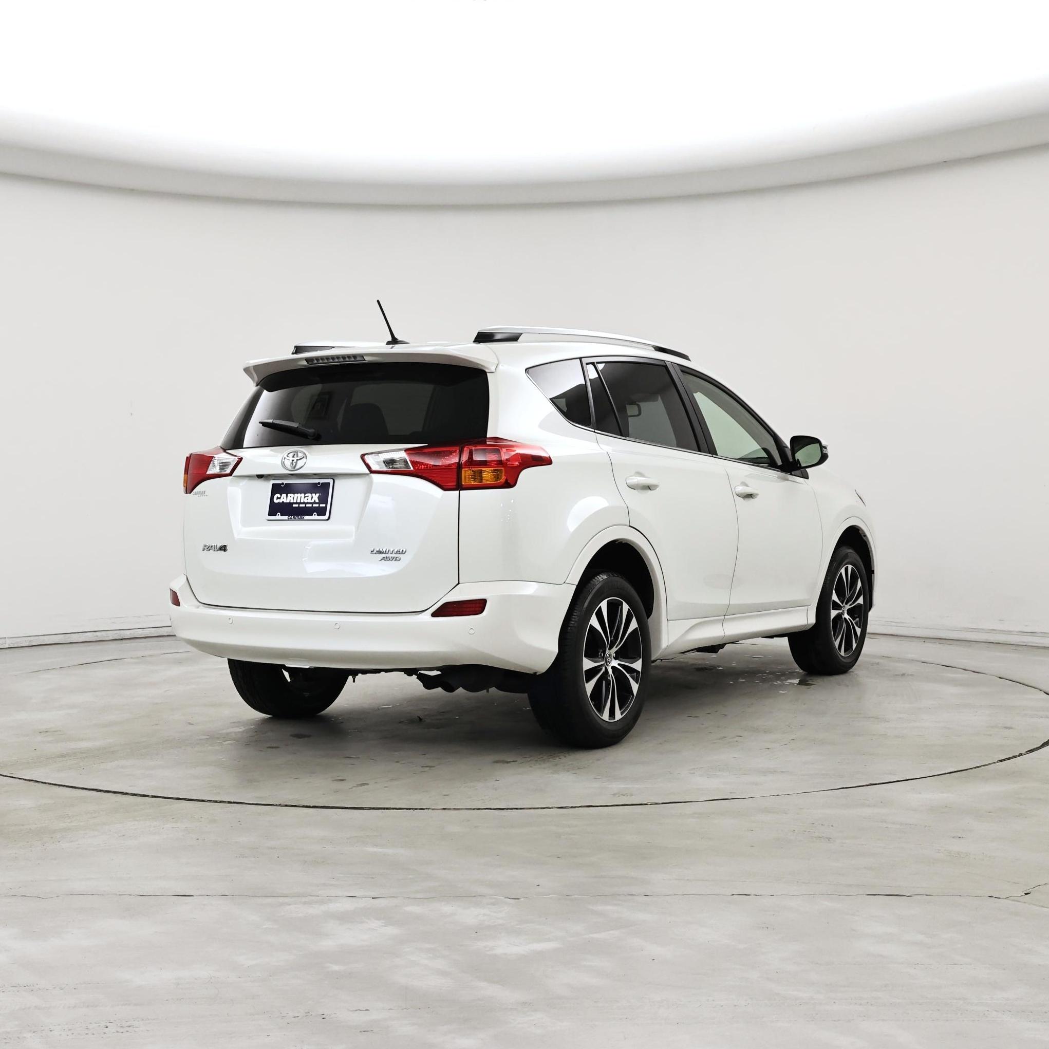 Thumbnail: 2015 Toyota RAV4 - 8