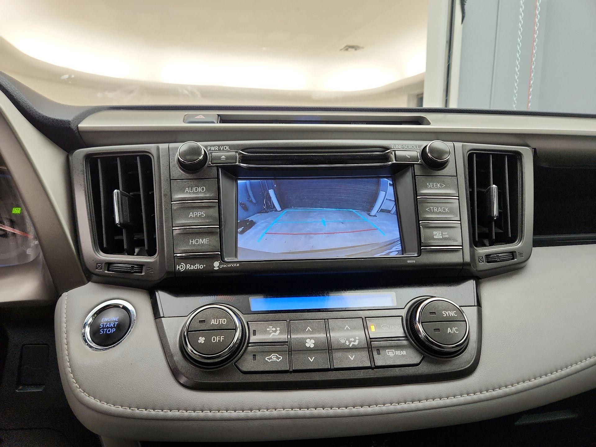 Thumbnail: 2015 Toyota RAV4 - 14