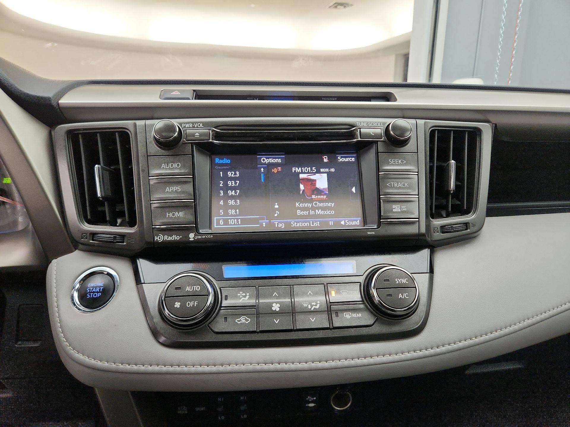 Thumbnail: 2015 Toyota RAV4 - 15