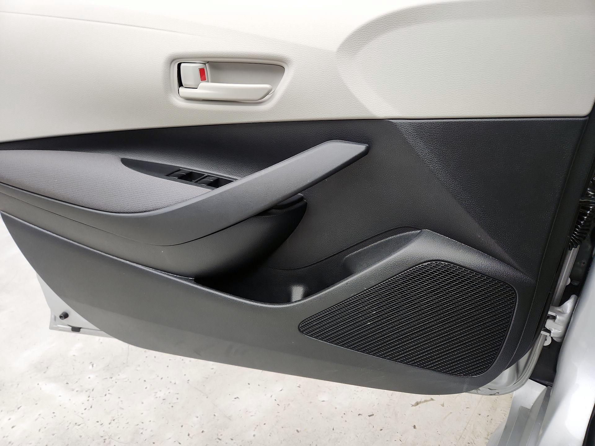 Thumbnail: 2025 Toyota Corolla - 12