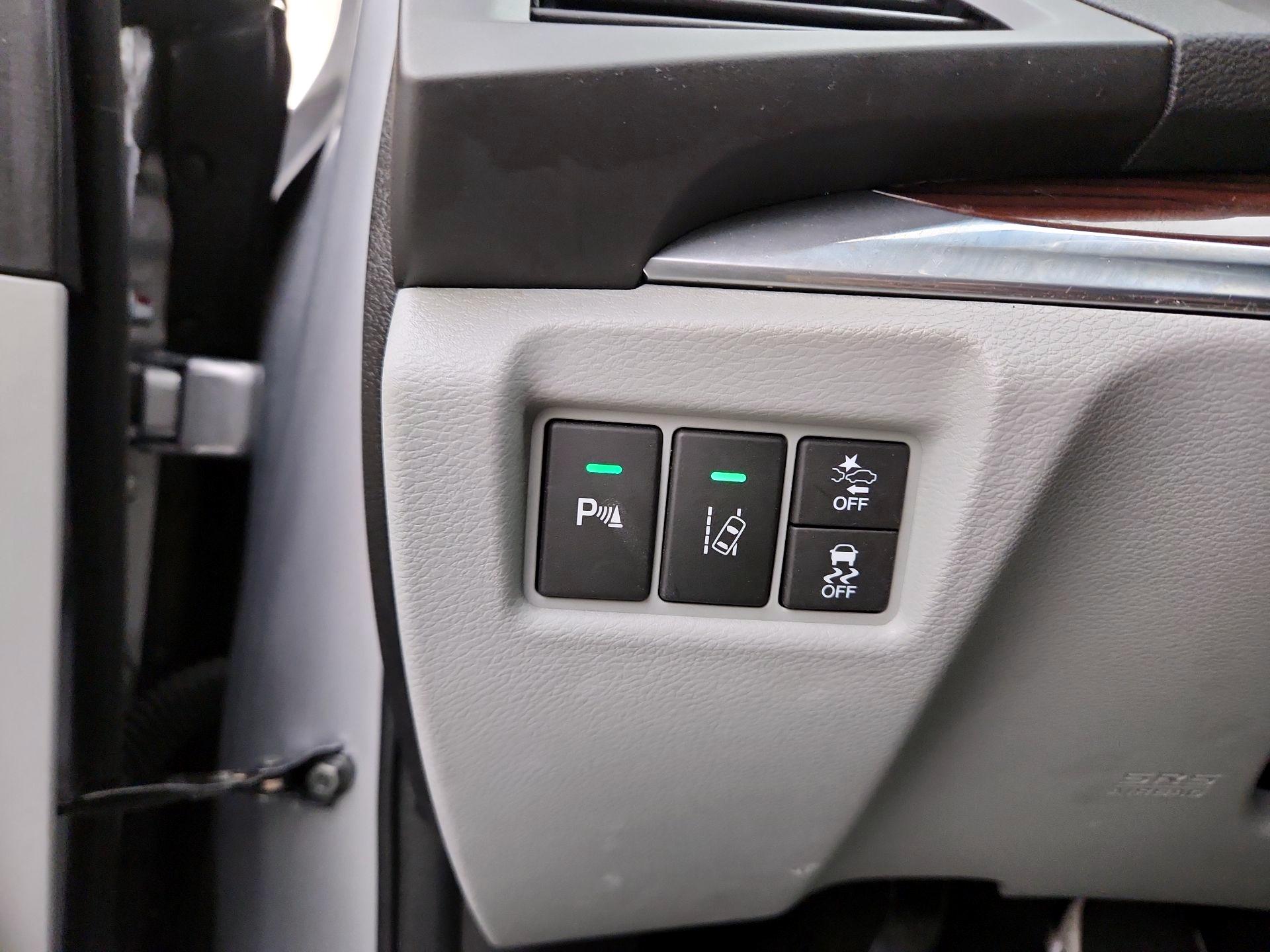 Thumbnail: 2016 Acura MDX - 13