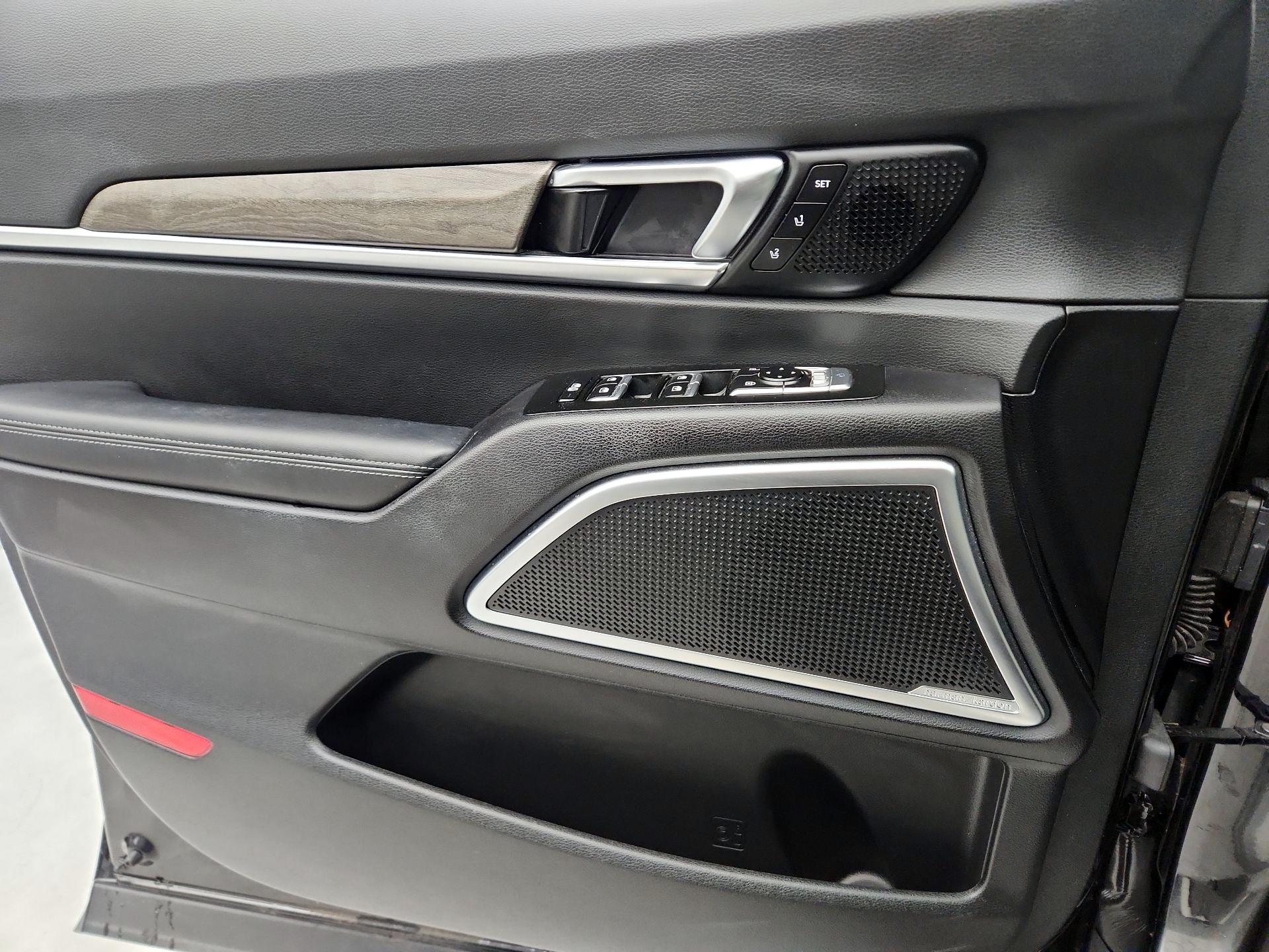 Thumbnail: 2021 Kia Telluride - 12