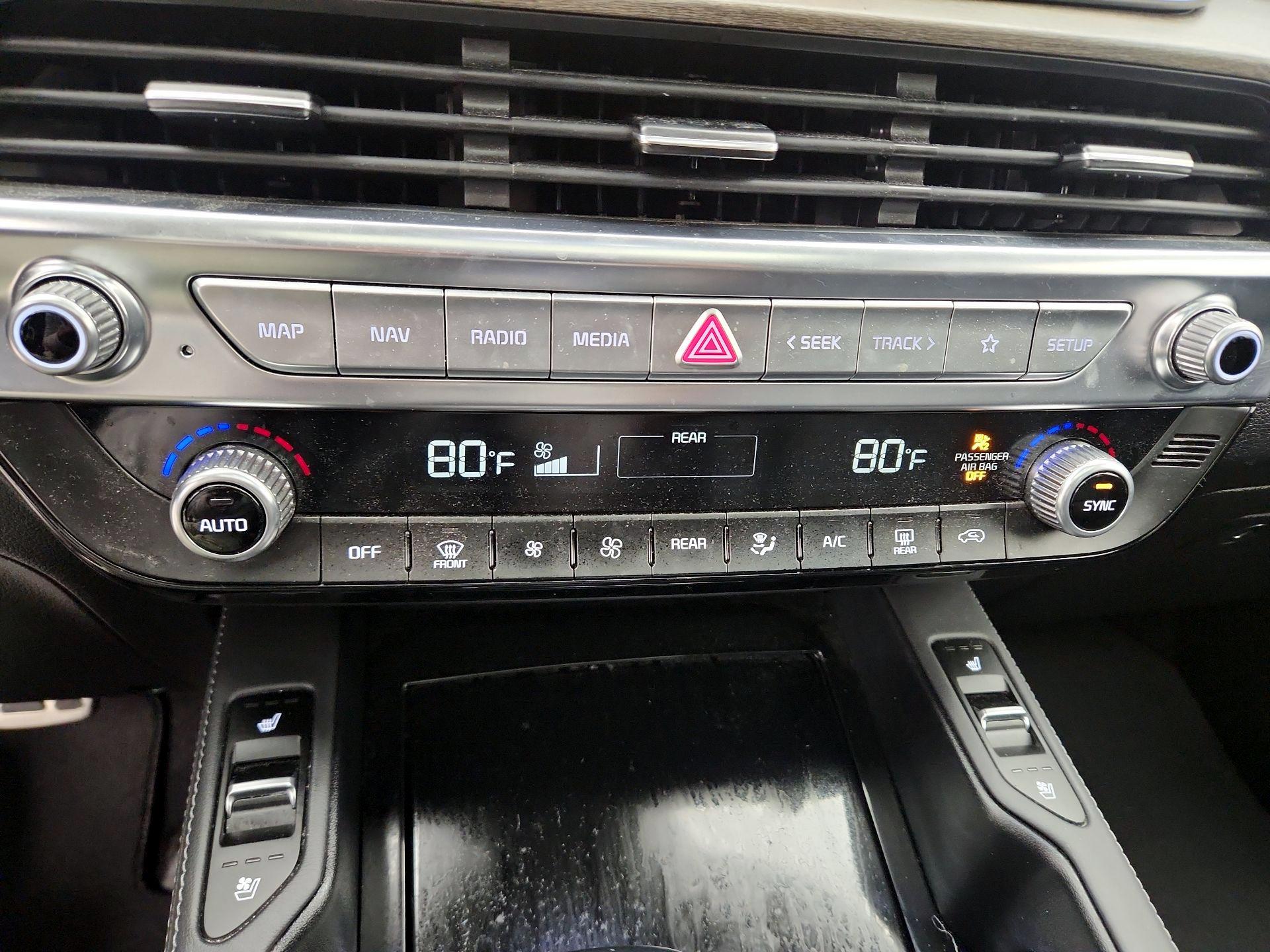 Thumbnail: 2021 Kia Telluride - 17