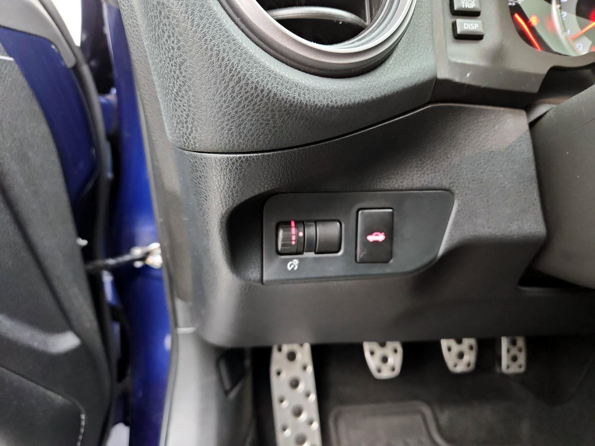 Thumbnail: 2017 Toyota 86 - 13