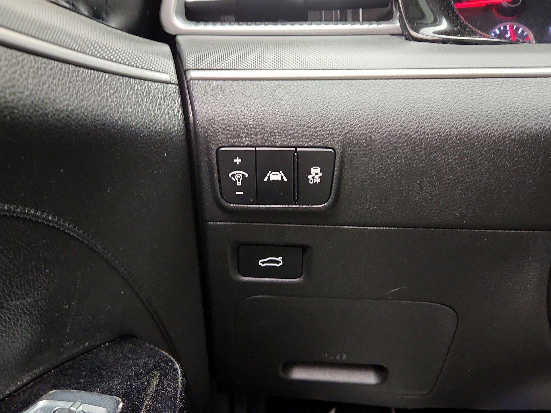 Thumbnail: 2022 Kia K5 - 13