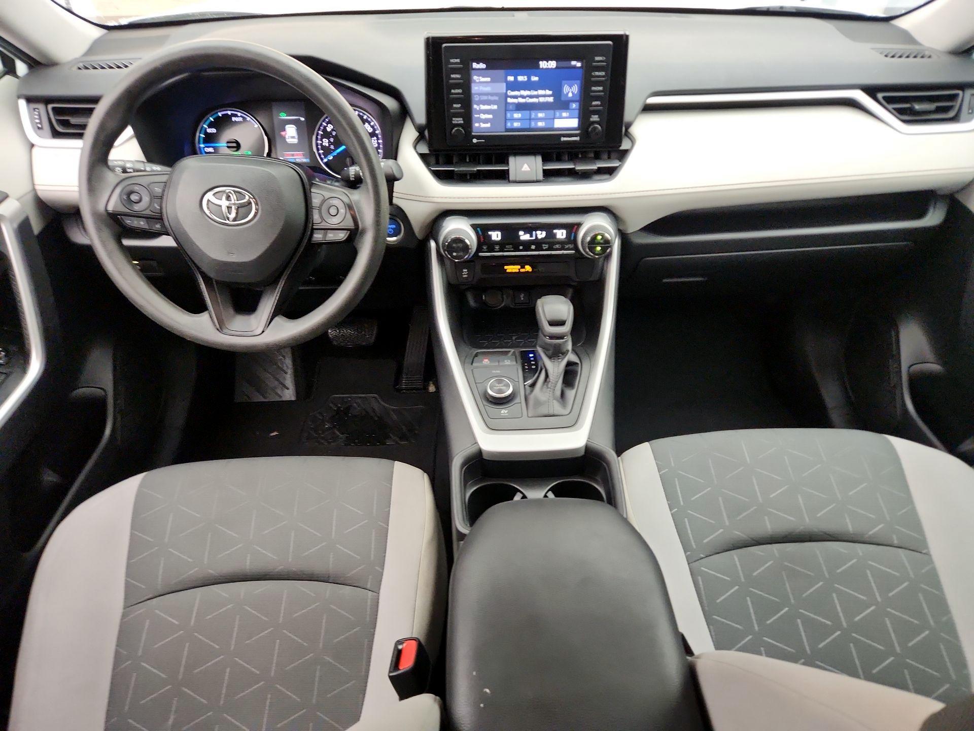 Thumbnail: 2021 Toyota RAV4 - 9