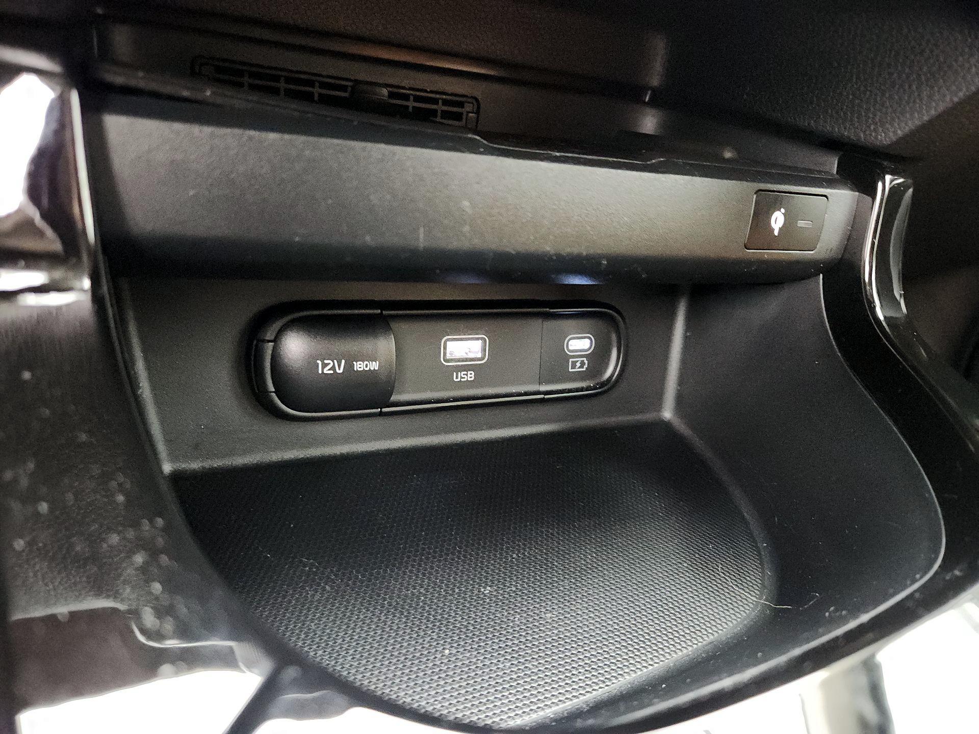 Thumbnail: 2024 Kia Seltos - 19