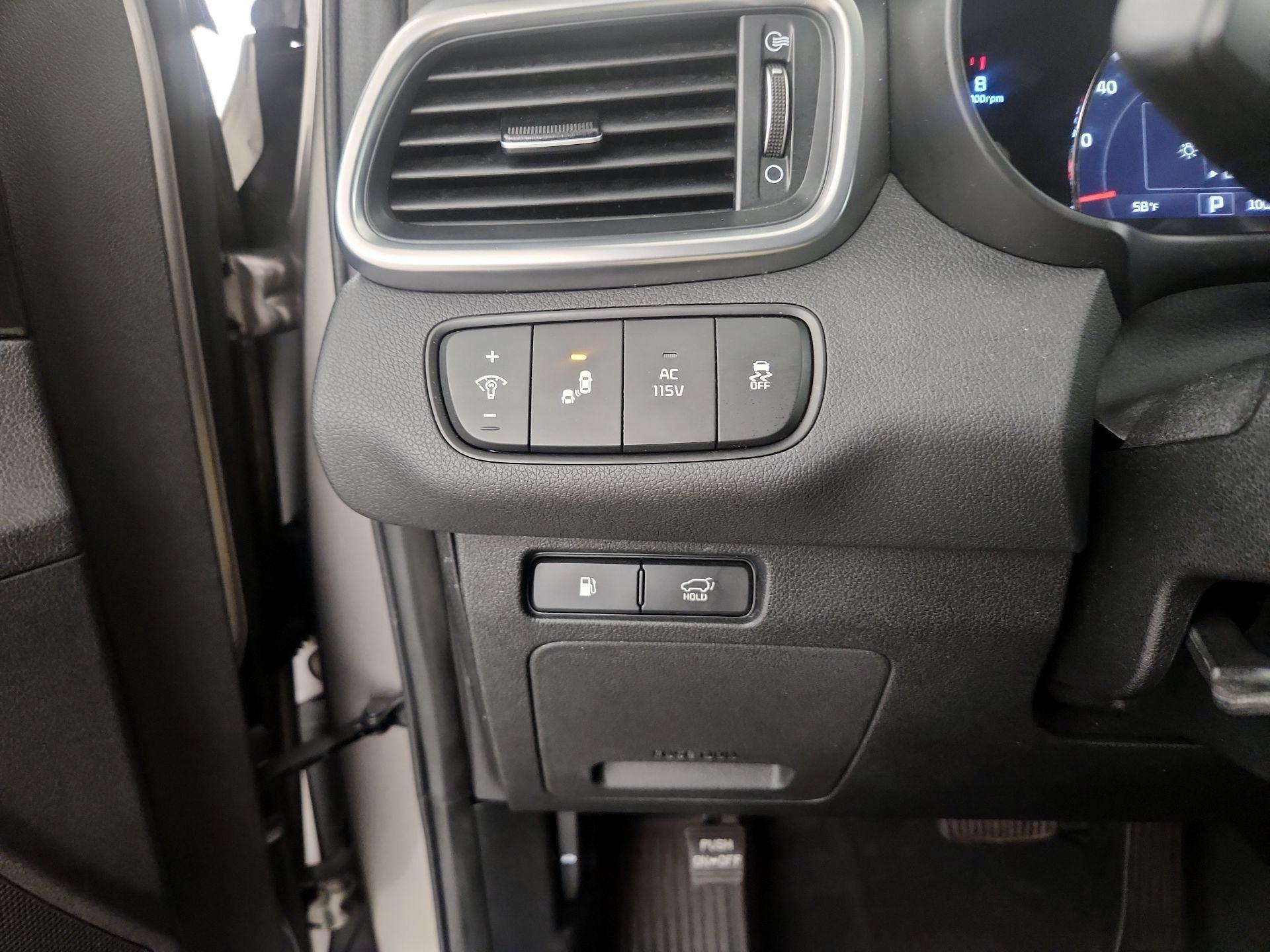 Thumbnail: 2016 Kia Sorento - 13