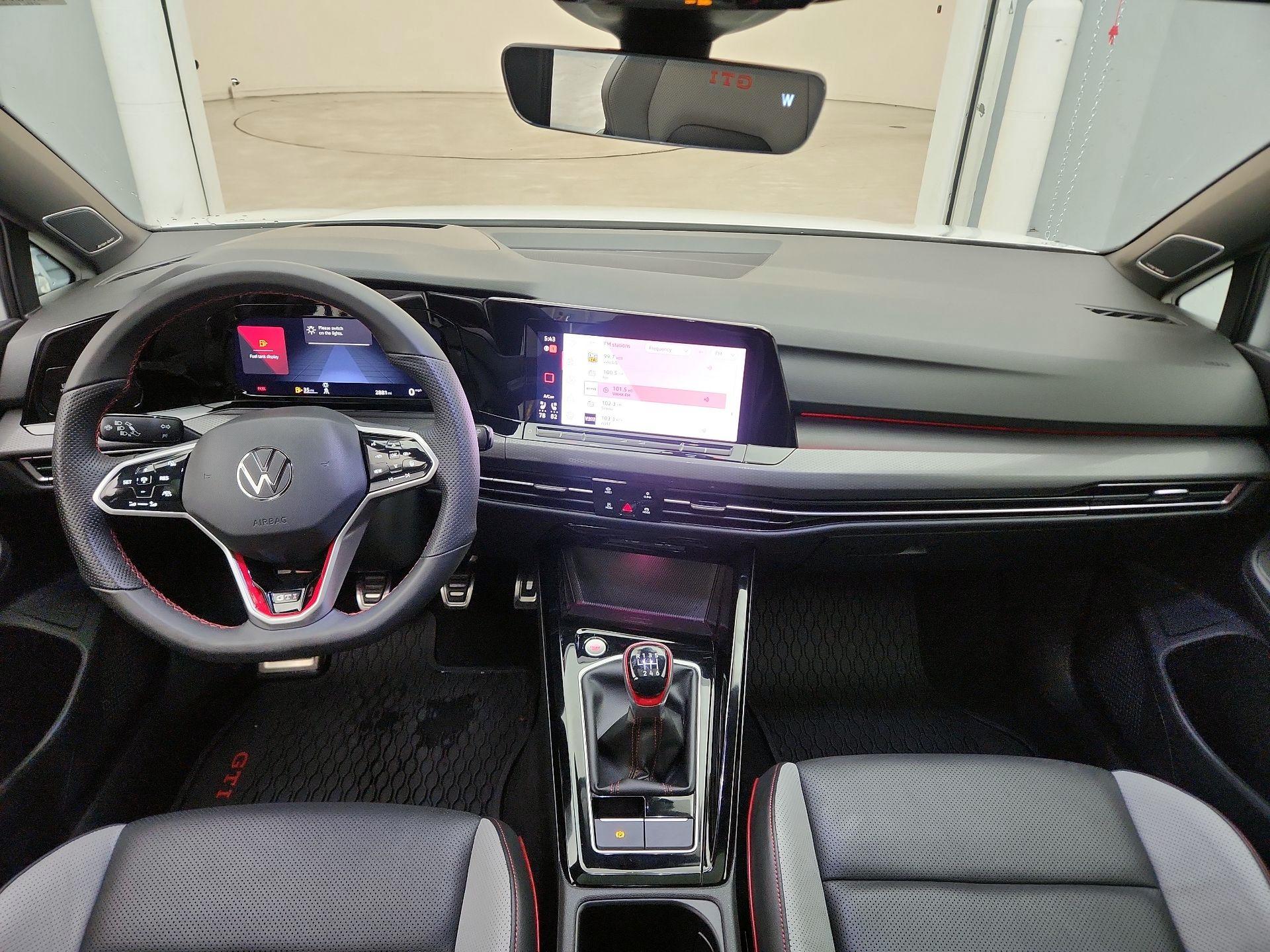 Thumbnail: 2023 Volkswagen Golf - 9