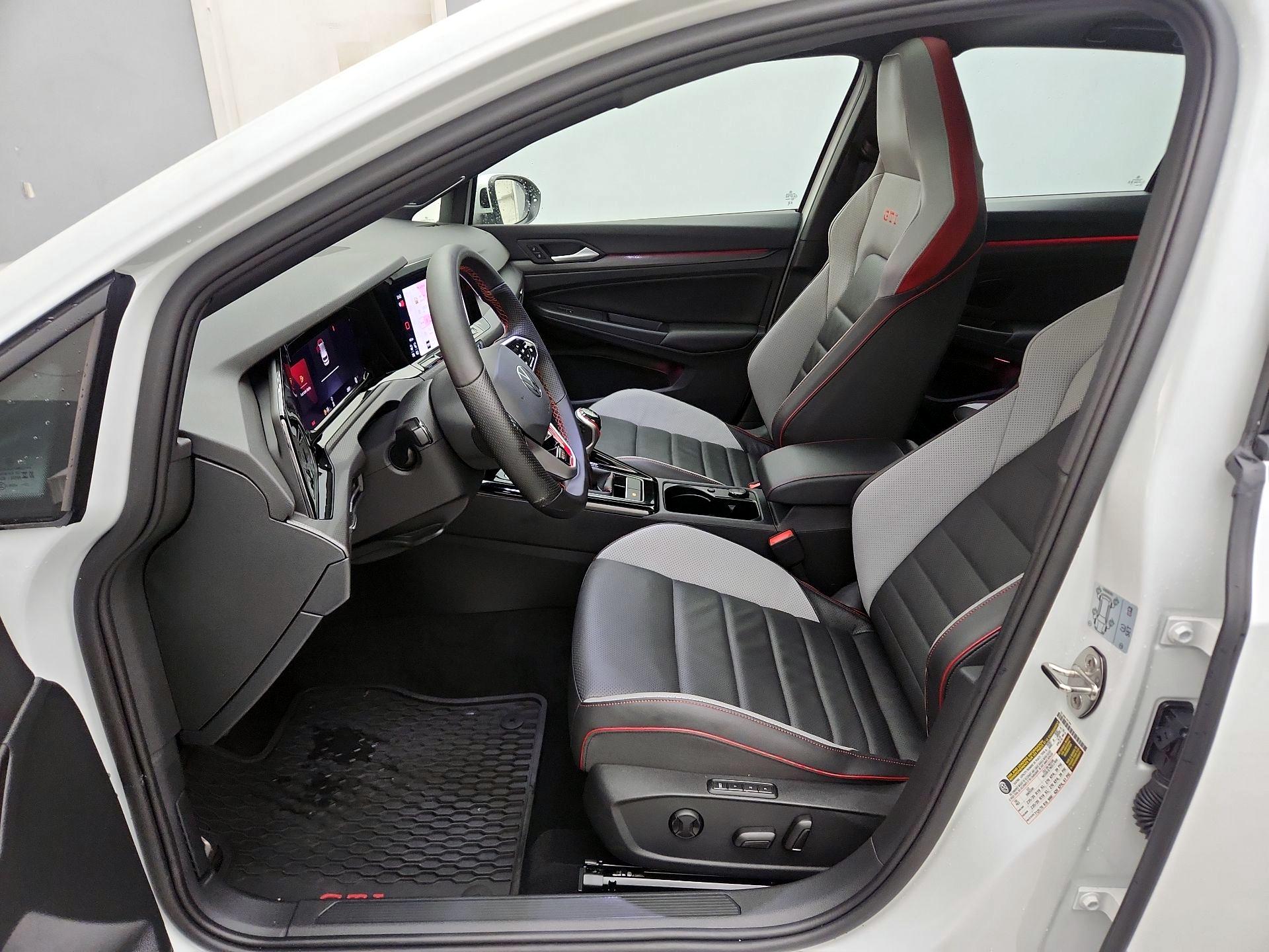 Thumbnail: 2023 Volkswagen Golf - 11