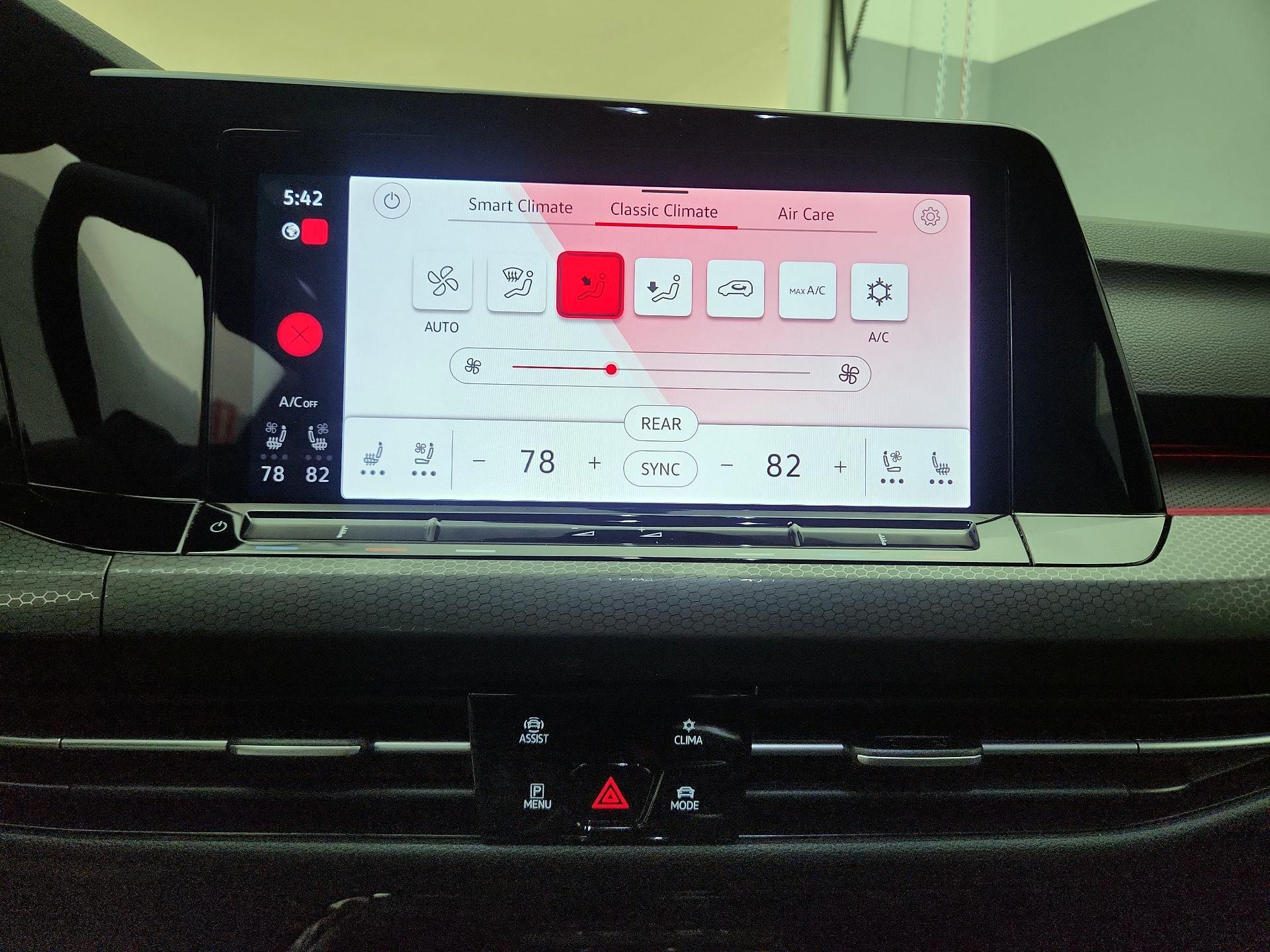 Thumbnail: 2023 Volkswagen Golf - 16