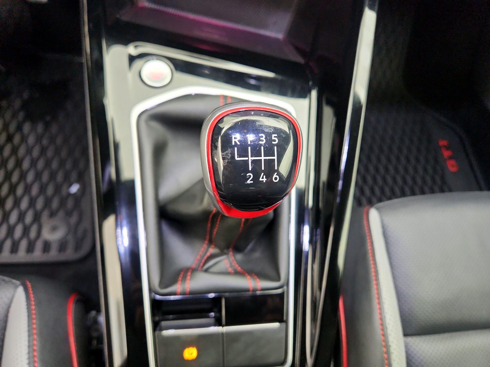 Thumbnail: 2023 Volkswagen Golf - 17