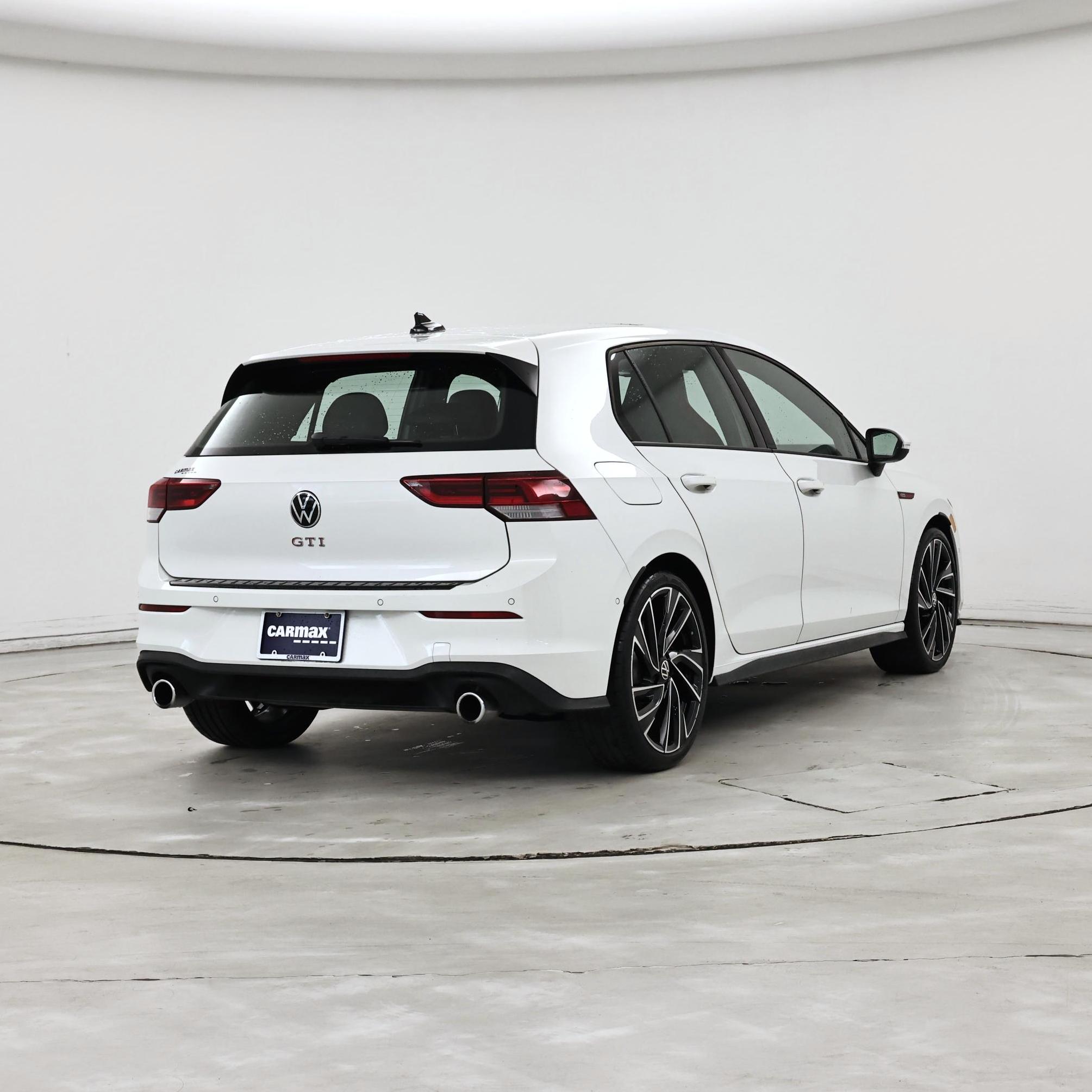 Thumbnail: 2023 Volkswagen Golf - 8