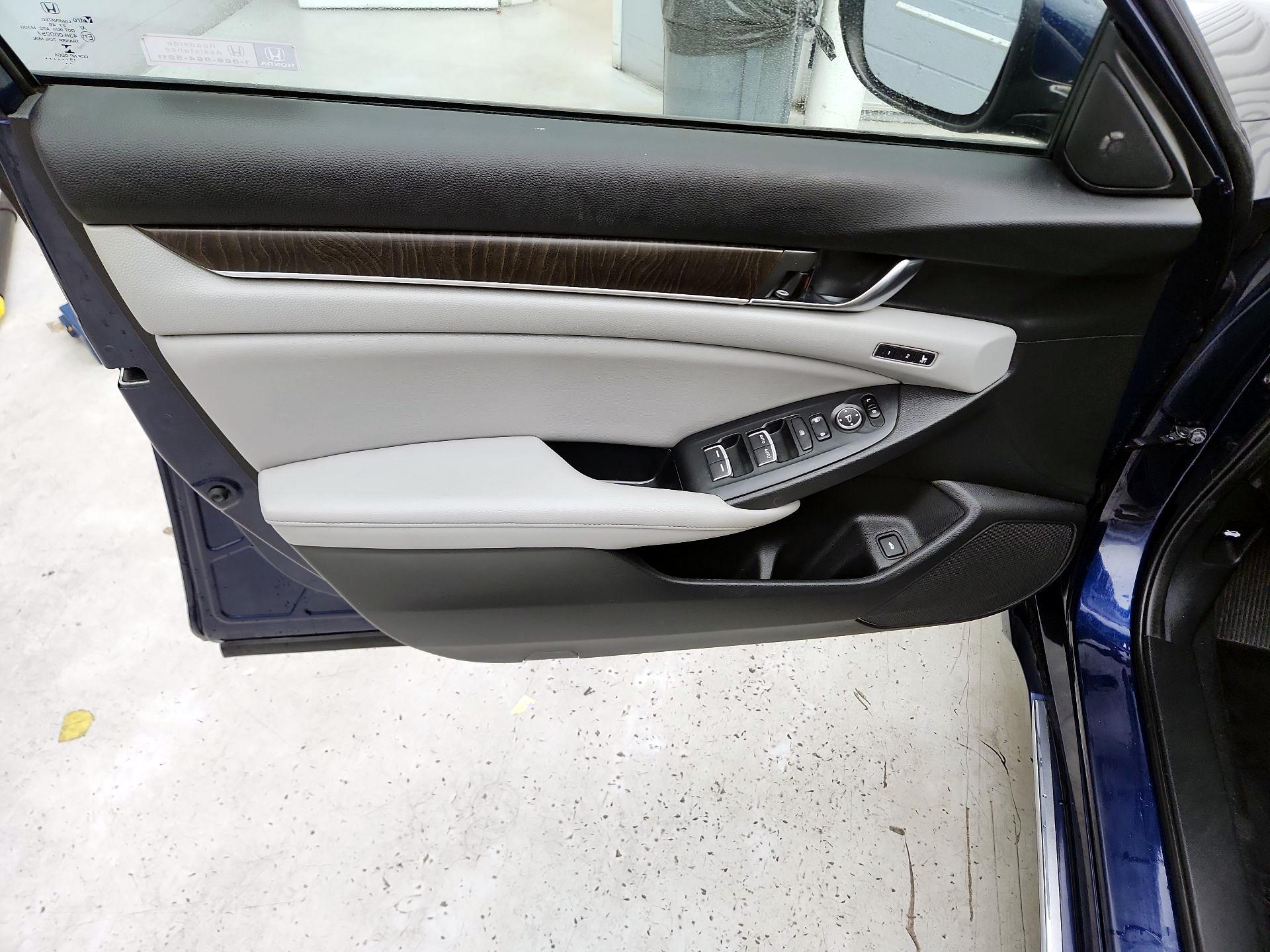 Thumbnail: 2019 Honda Accord - 12