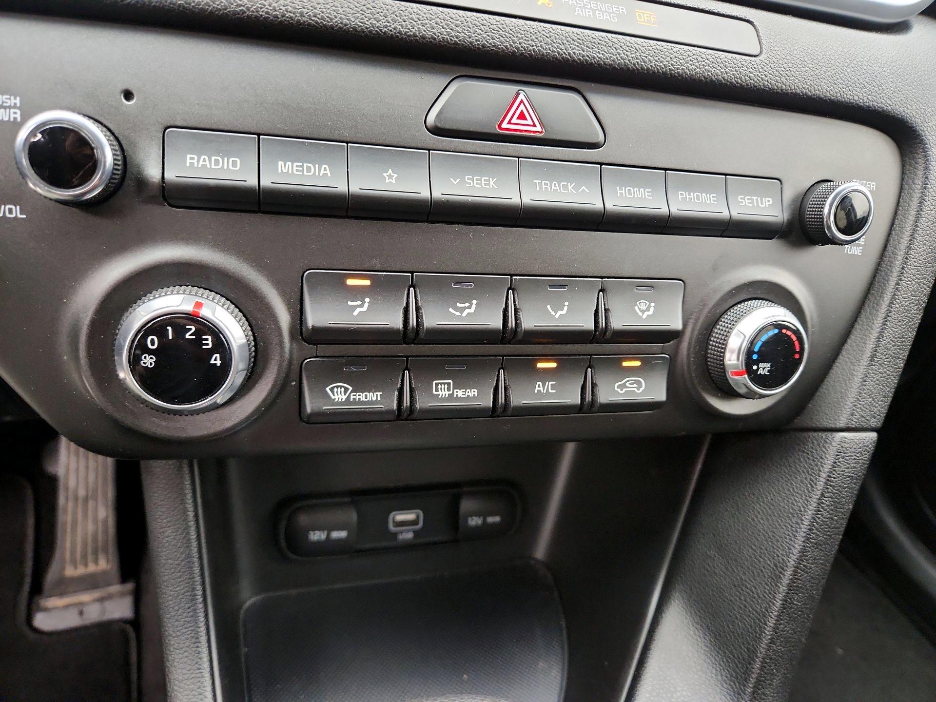 Thumbnail: 2020 Kia Sportage - 16