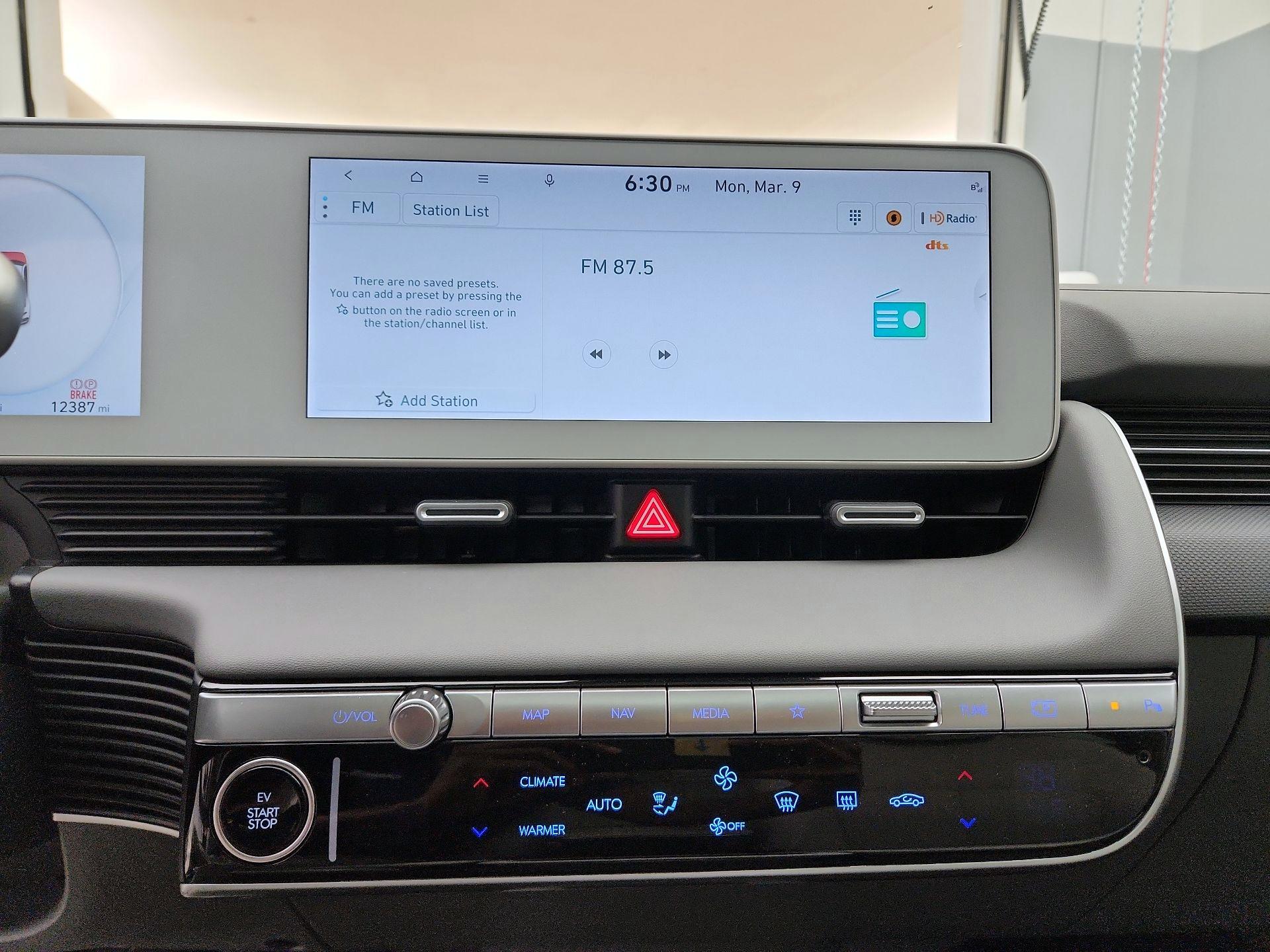 Thumbnail: 2024 Hyundai Ioniq 5 - 16