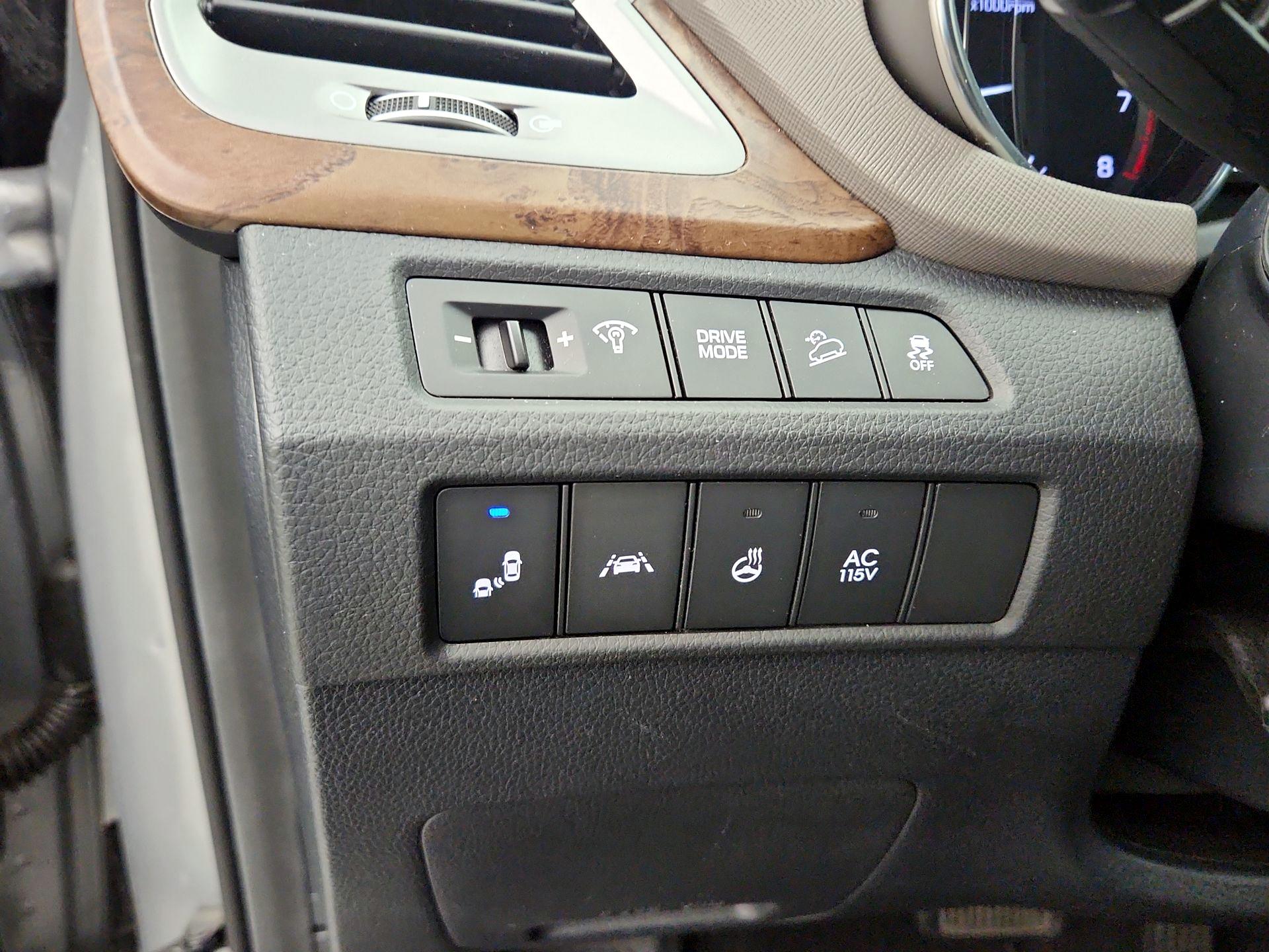 Thumbnail: 2017 Hyundai Santa Fe - 13