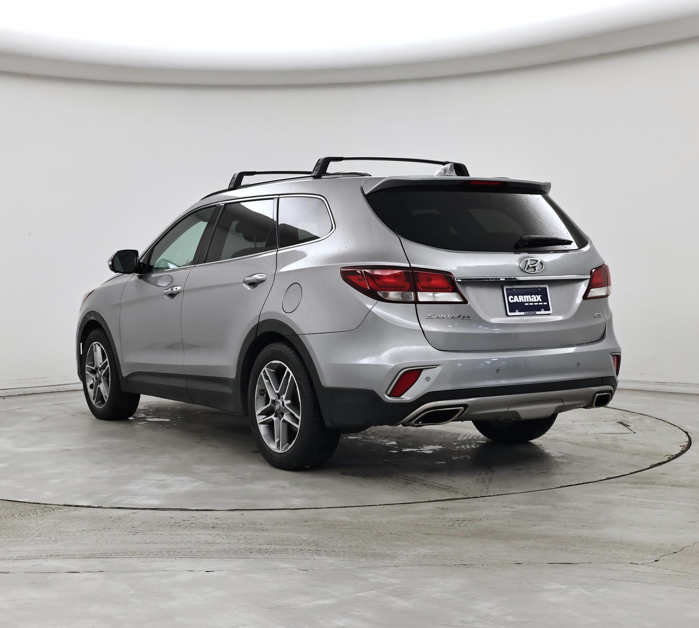 Thumbnail: 2017 Hyundai Santa Fe - 2