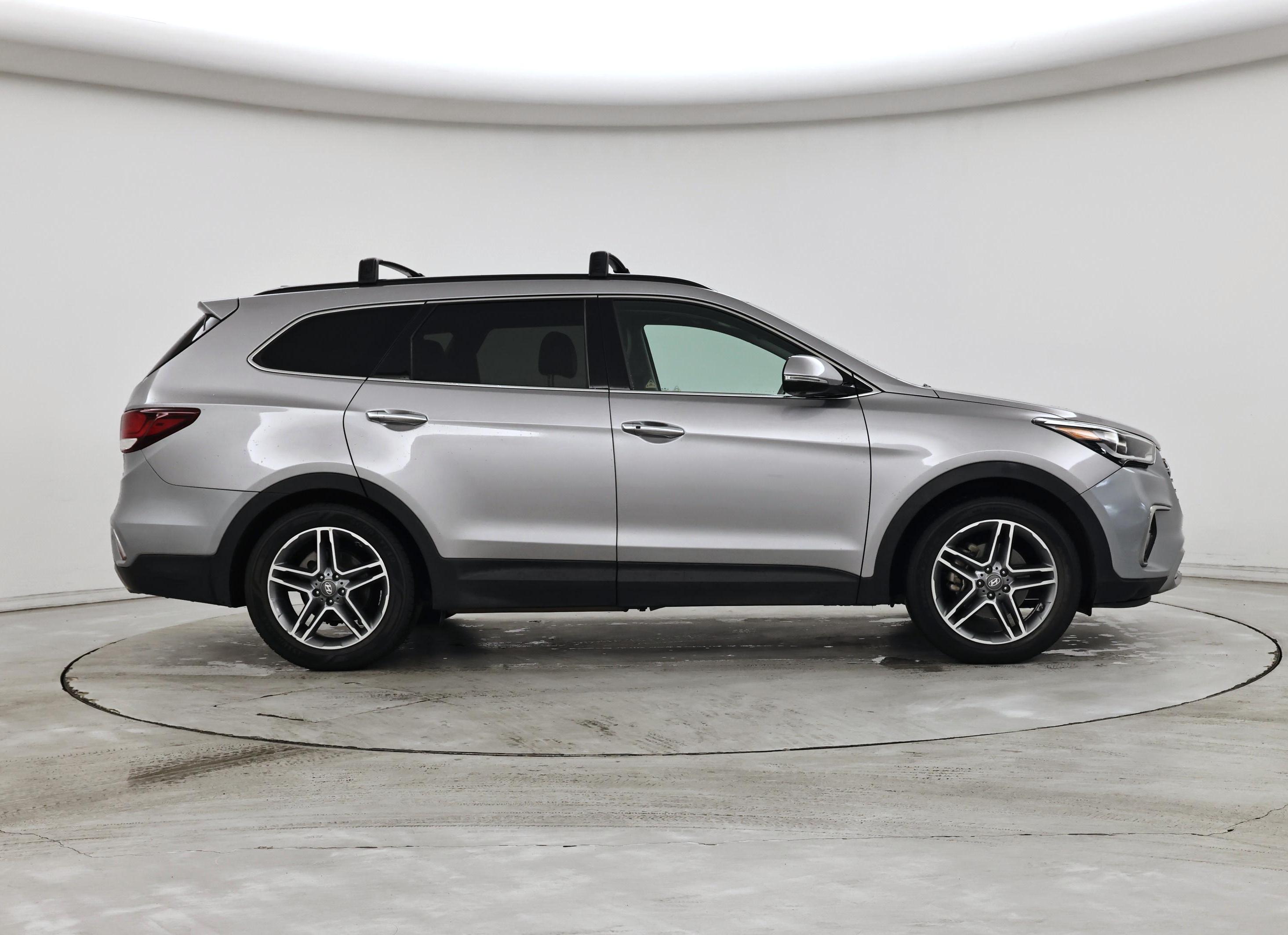 Thumbnail: 2017 Hyundai Santa Fe - 7