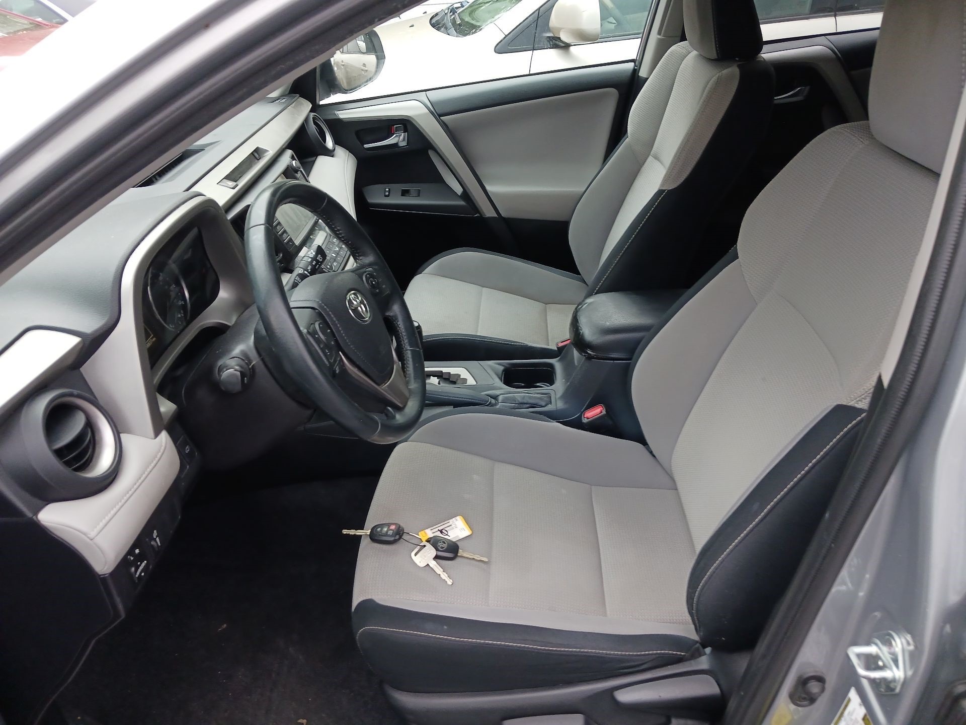 Thumbnail: 2016 Toyota RAV4 - 7