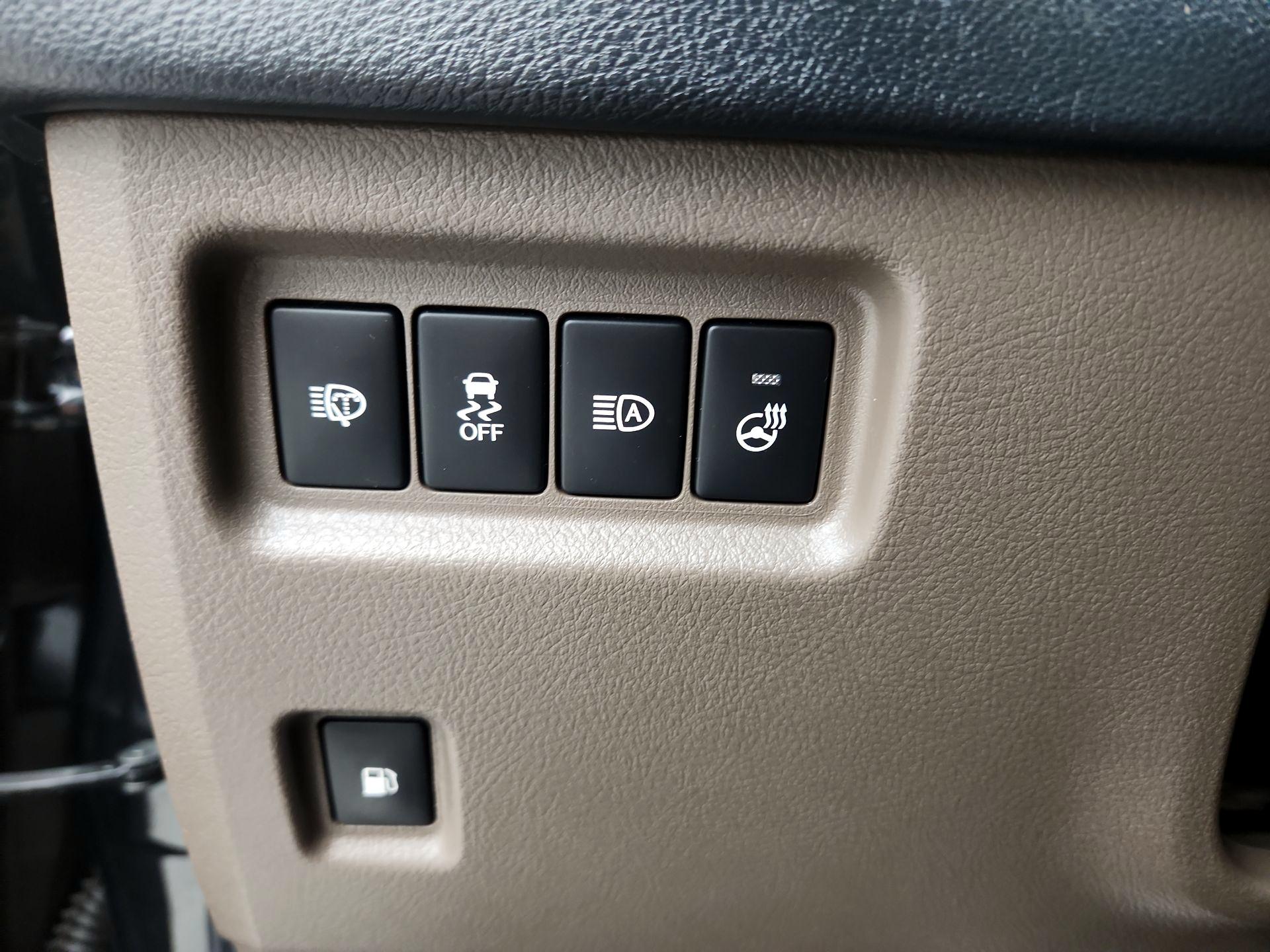 Thumbnail: 2022 Lexus GX - 13