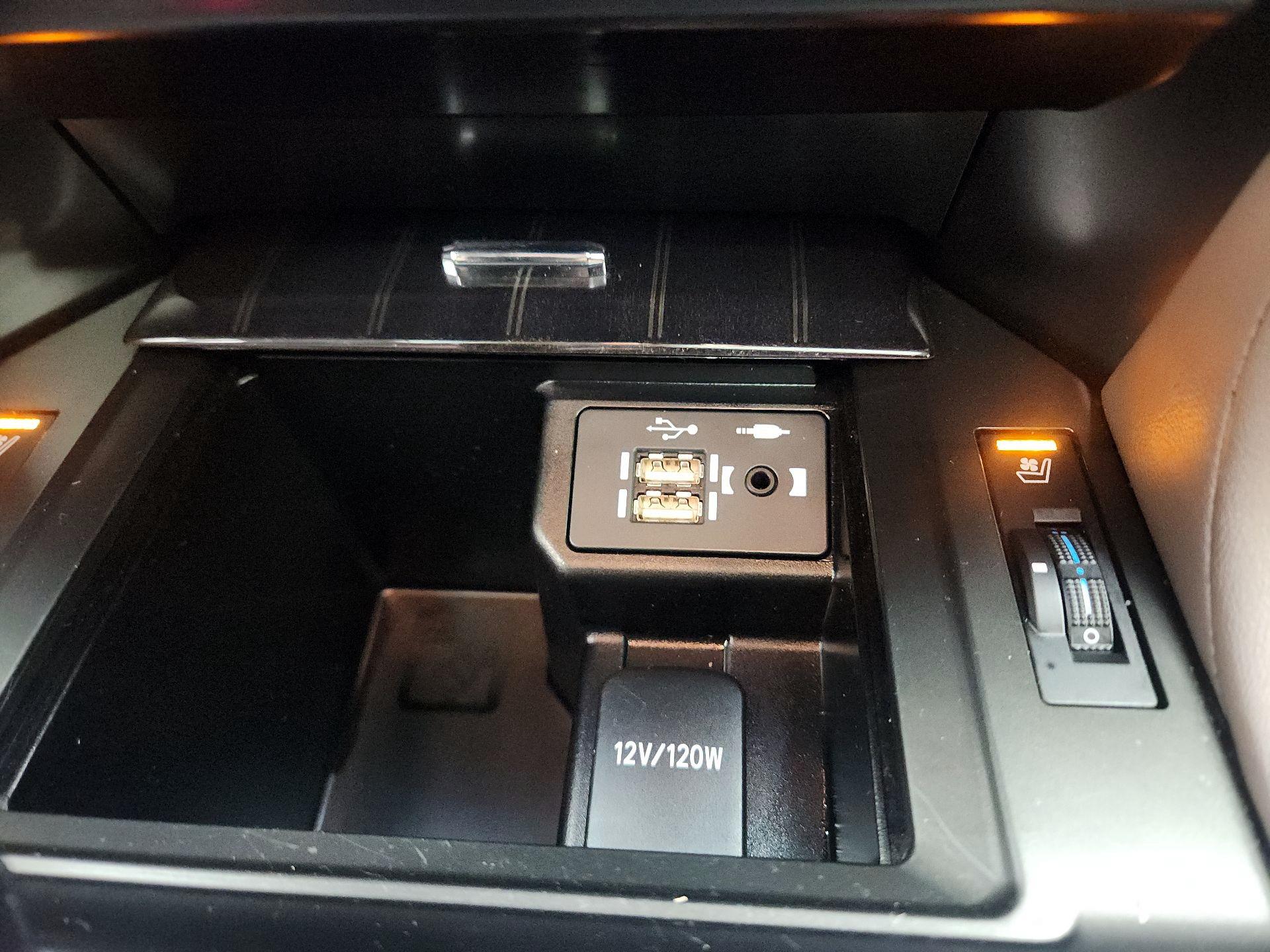 Thumbnail: 2022 Lexus GX - 19