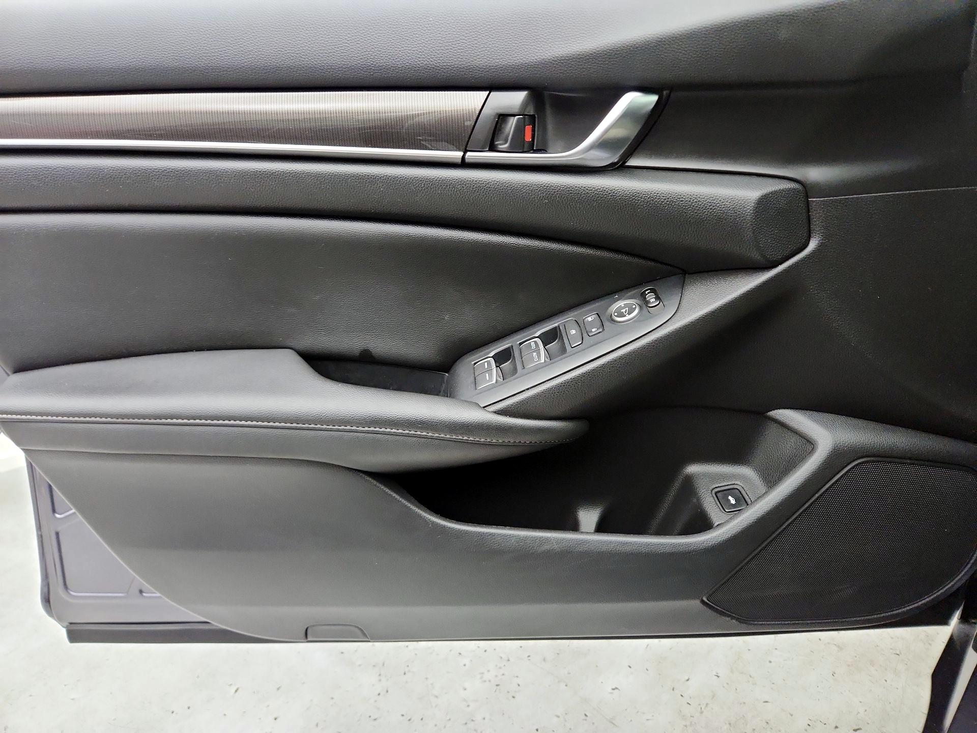 Thumbnail: 2020 Honda Accord - 12