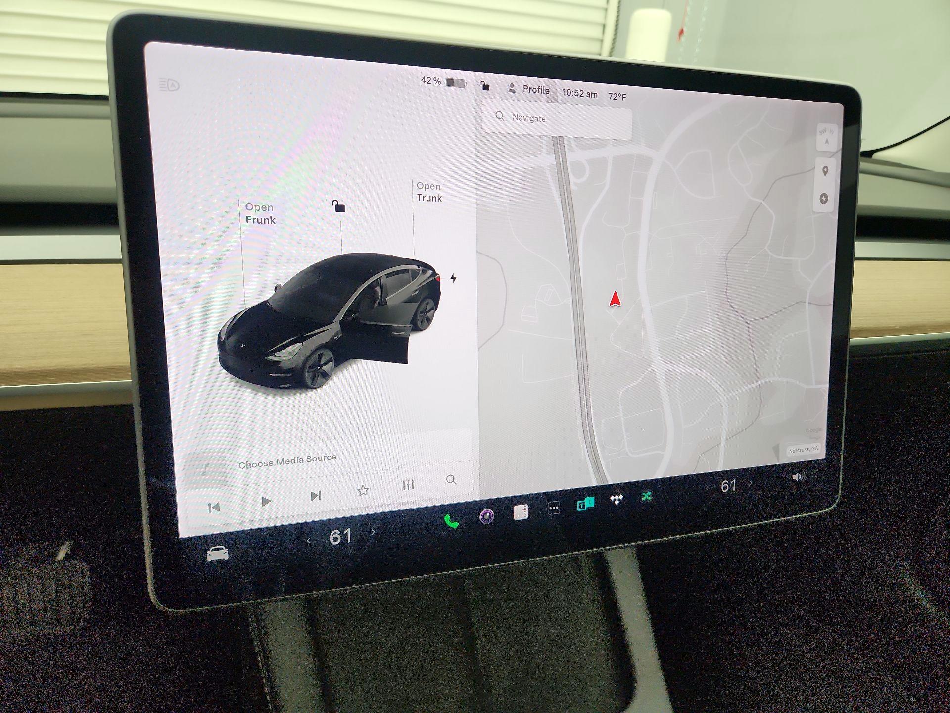 Thumbnail: 2022 Tesla Model 3 - 13