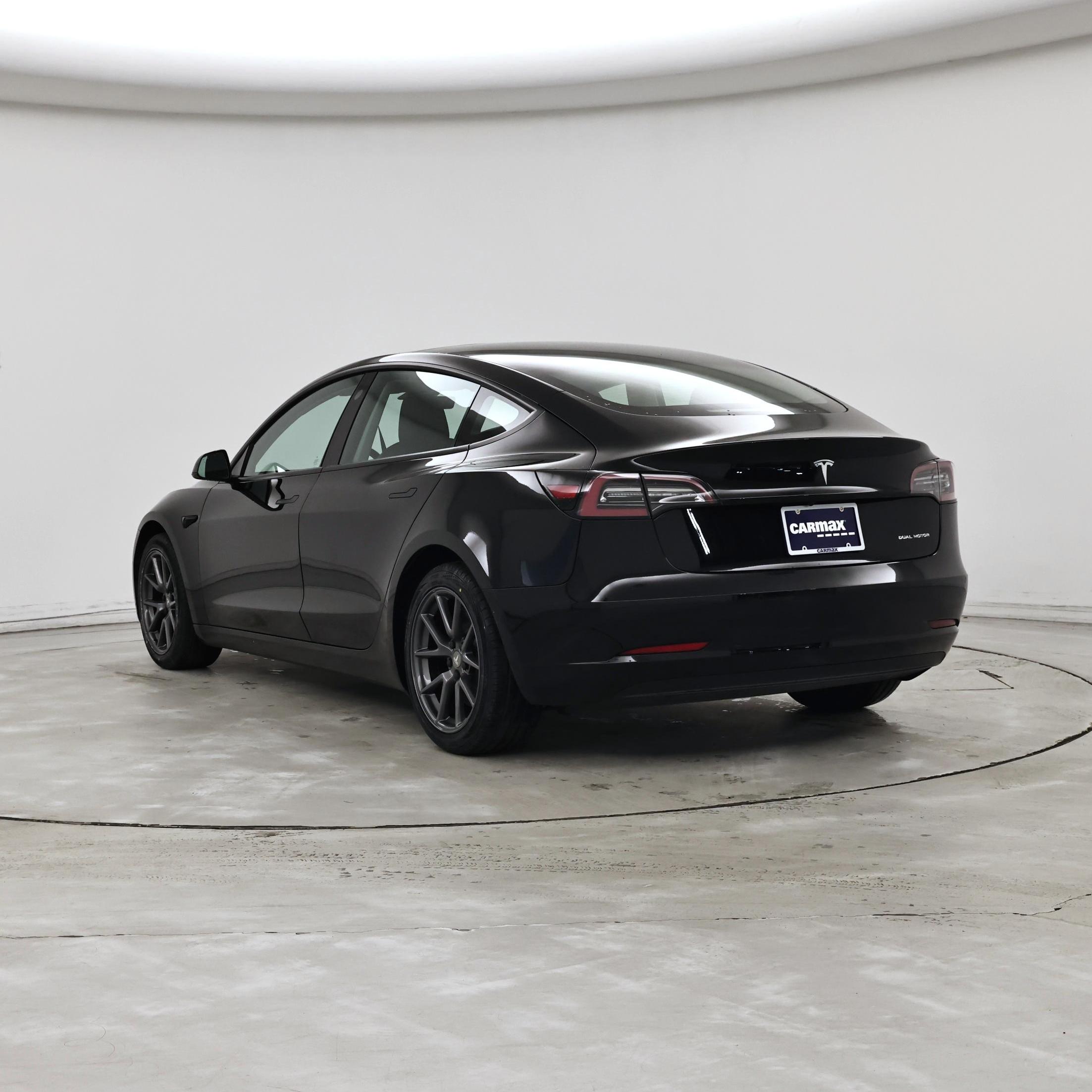 Thumbnail: 2022 Tesla Model 3 - 2