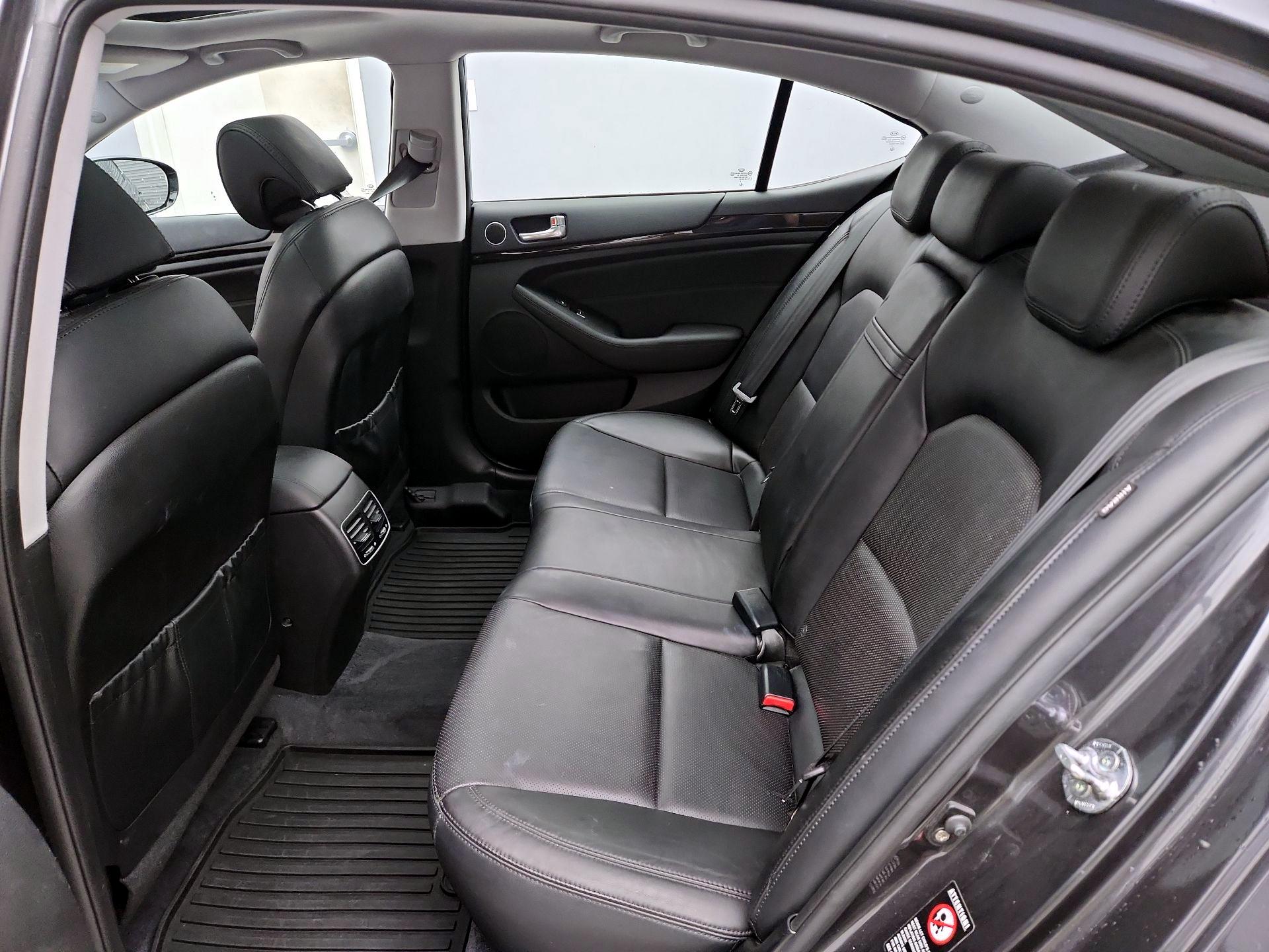 Thumbnail: 2014 Kia Cadenza - 20