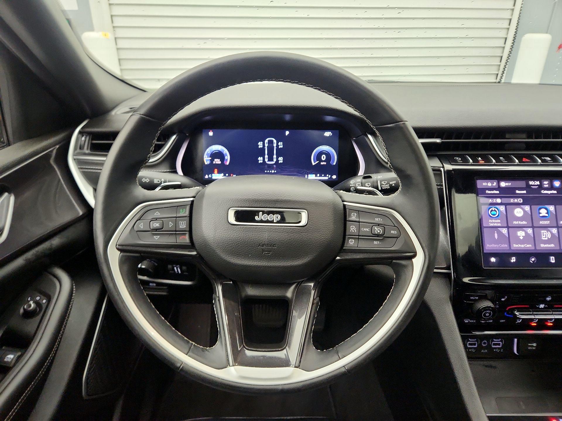 Thumbnail: 2022 Jeep Grand Cherokee - 10