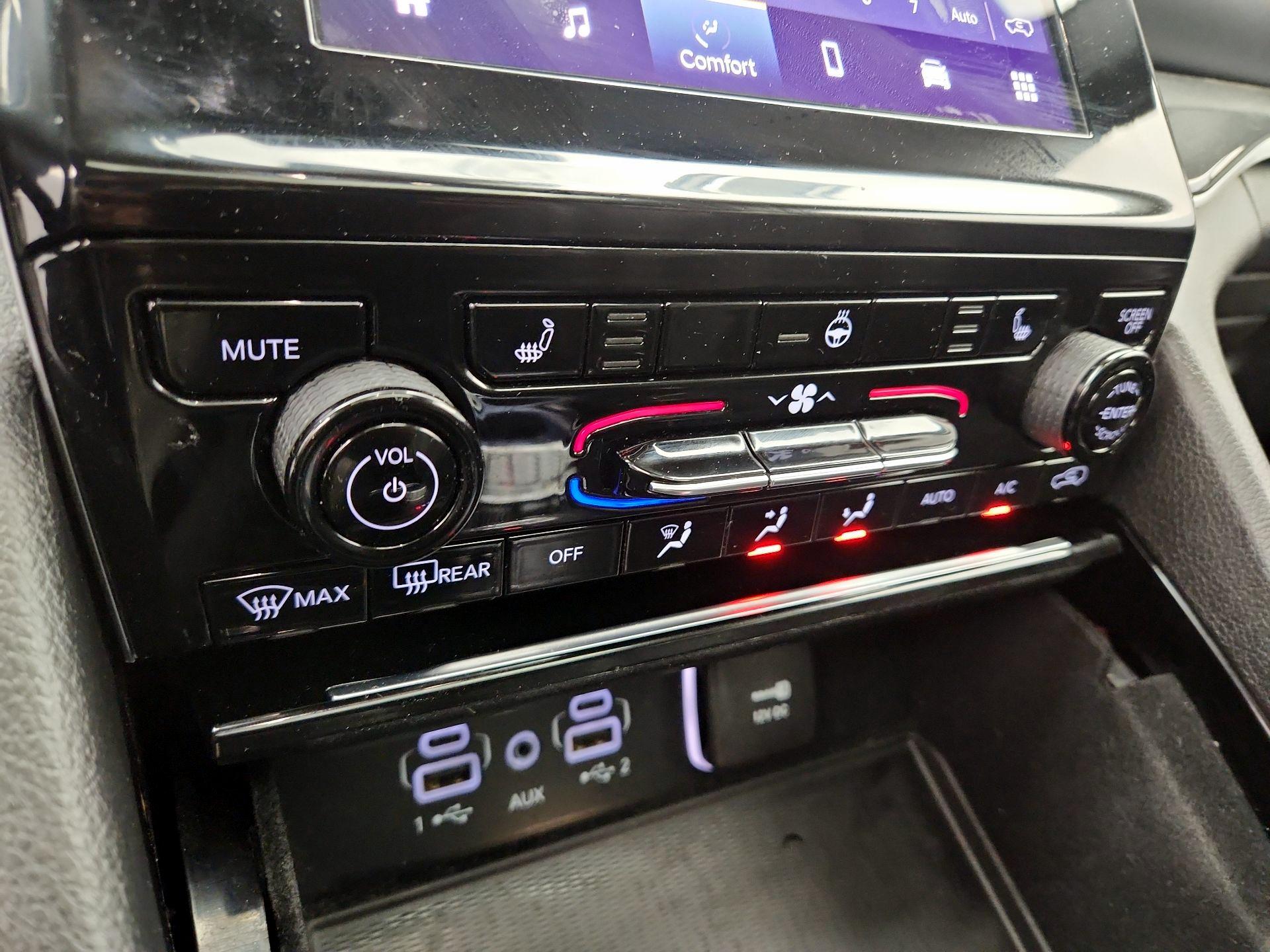 Thumbnail: 2022 Jeep Grand Cherokee - 16