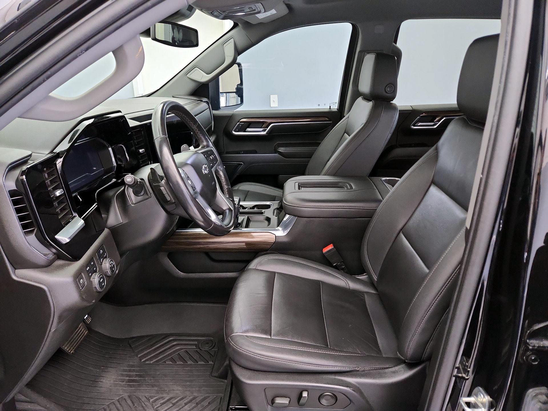 Thumbnail: 2022 Chevrolet Silverado 1500 - 11
