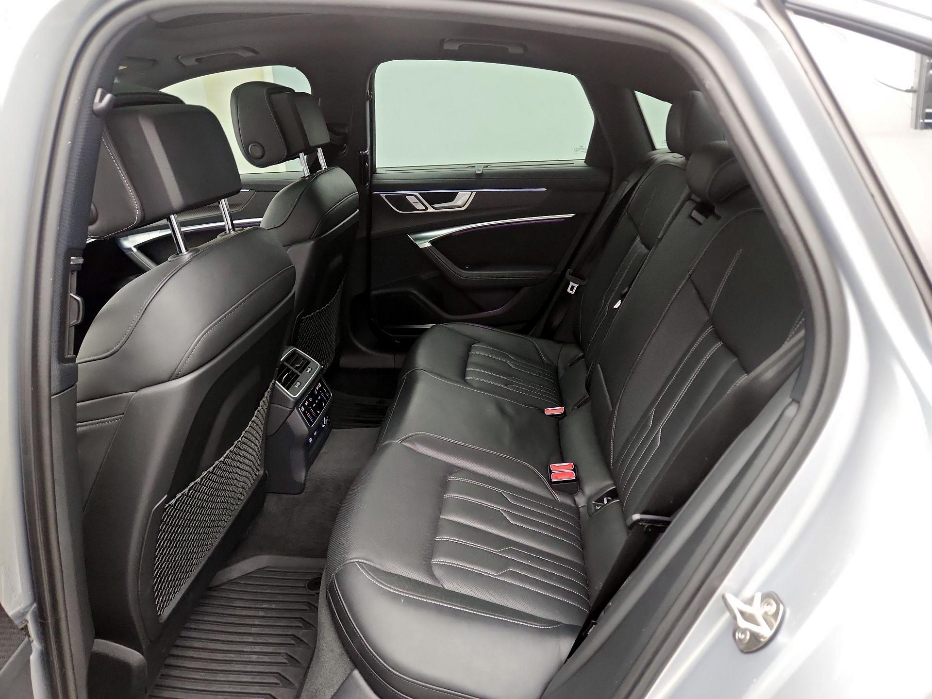 Thumbnail: 2020 Audi S6 - 20