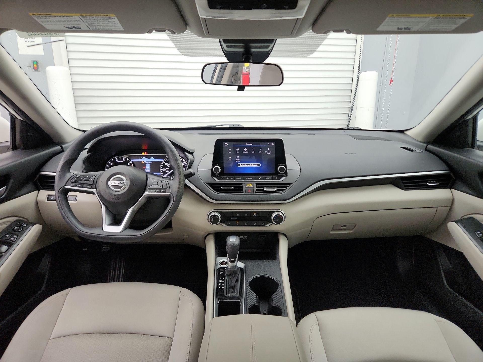 Thumbnail: 2020 Nissan Altima - 9