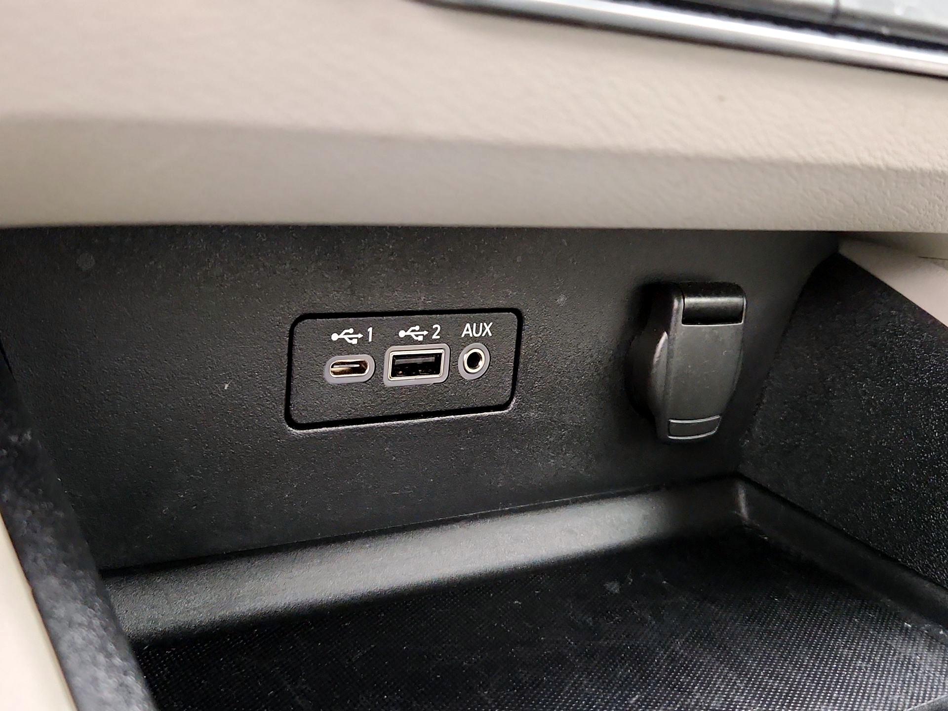 Thumbnail: 2020 Nissan Altima - 18