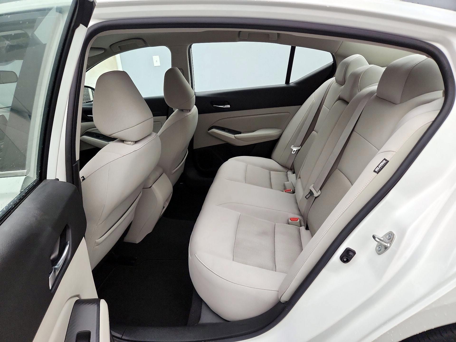 Thumbnail: 2020 Nissan Altima - 19