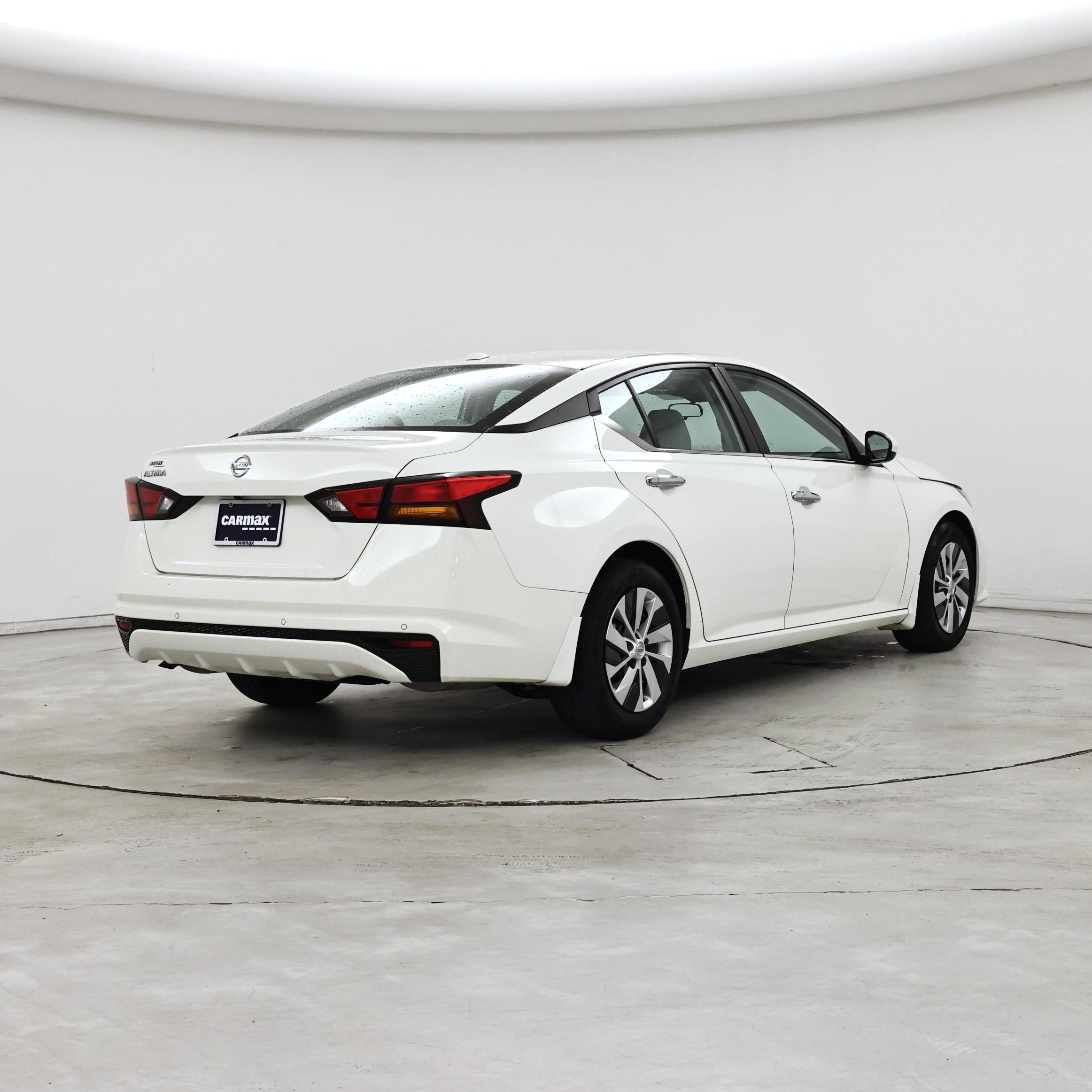 Thumbnail: 2020 Nissan Altima - 8