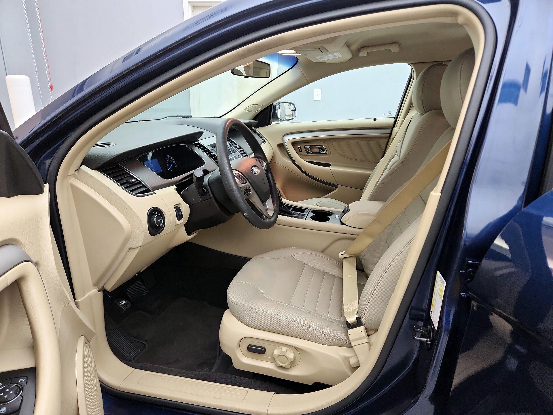 Thumbnail: 2017 Ford Taurus - 11