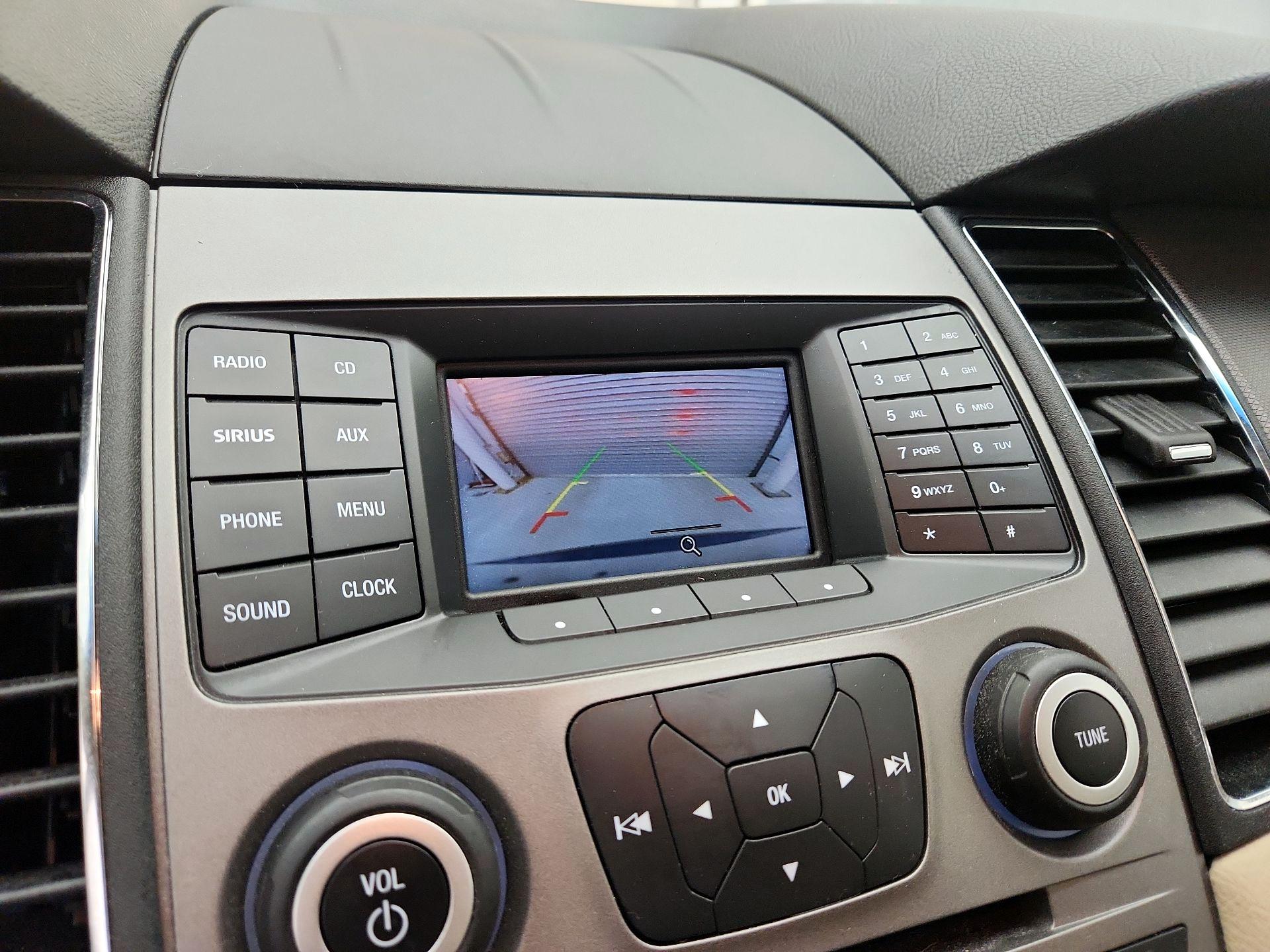 Thumbnail: 2017 Ford Taurus - 14