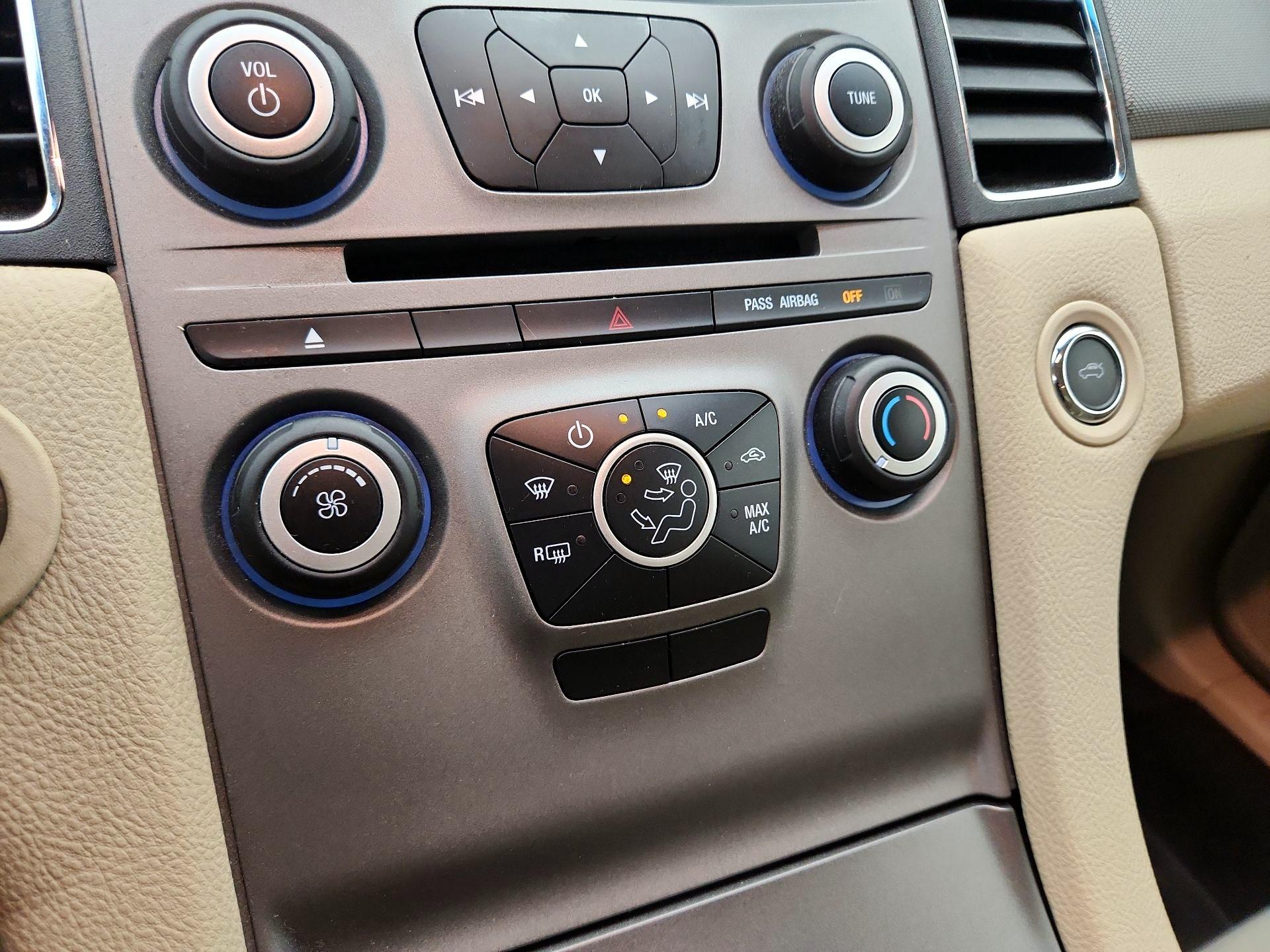 Thumbnail: 2017 Ford Taurus - 16