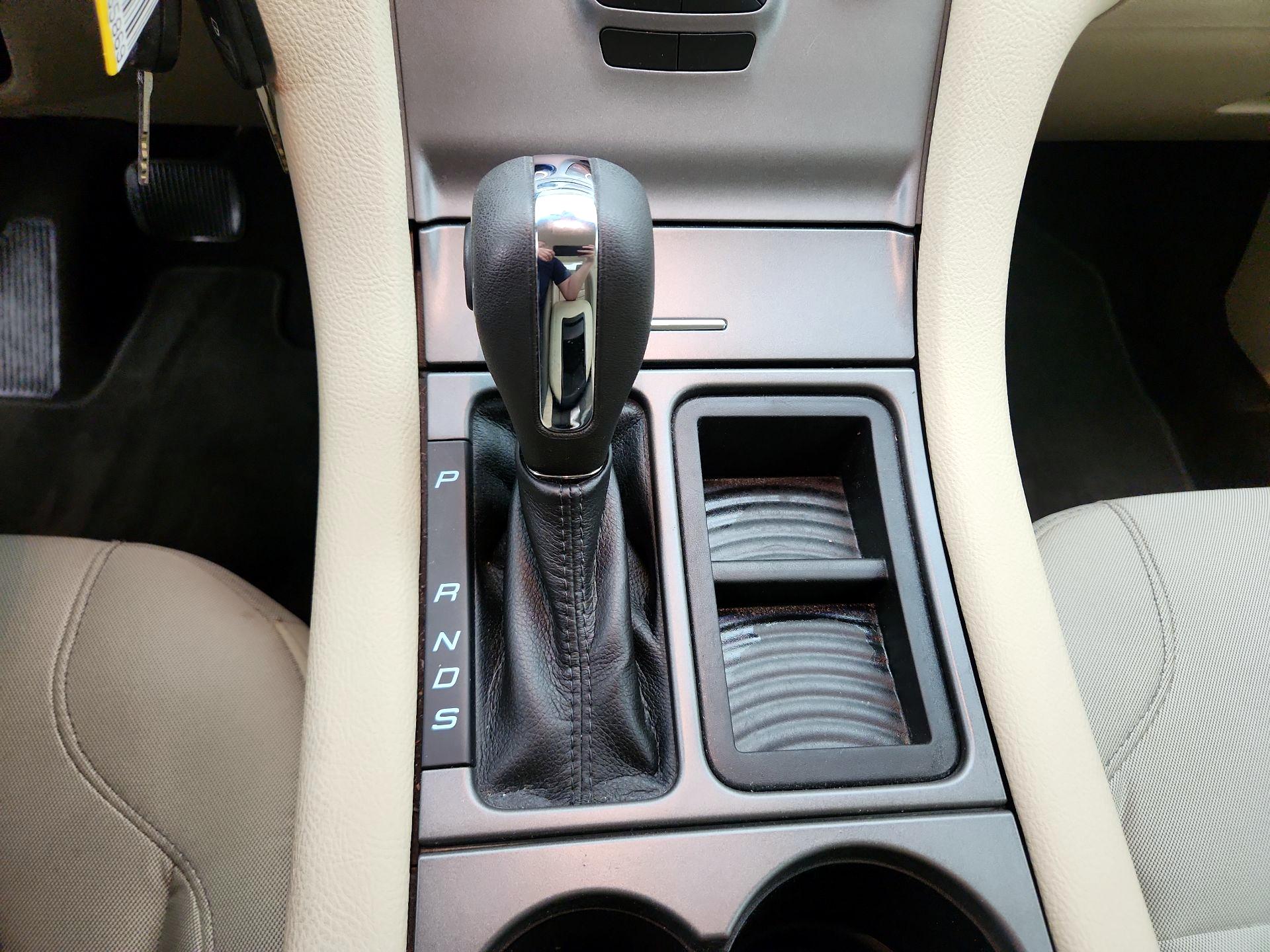 Thumbnail: 2017 Ford Taurus - 17