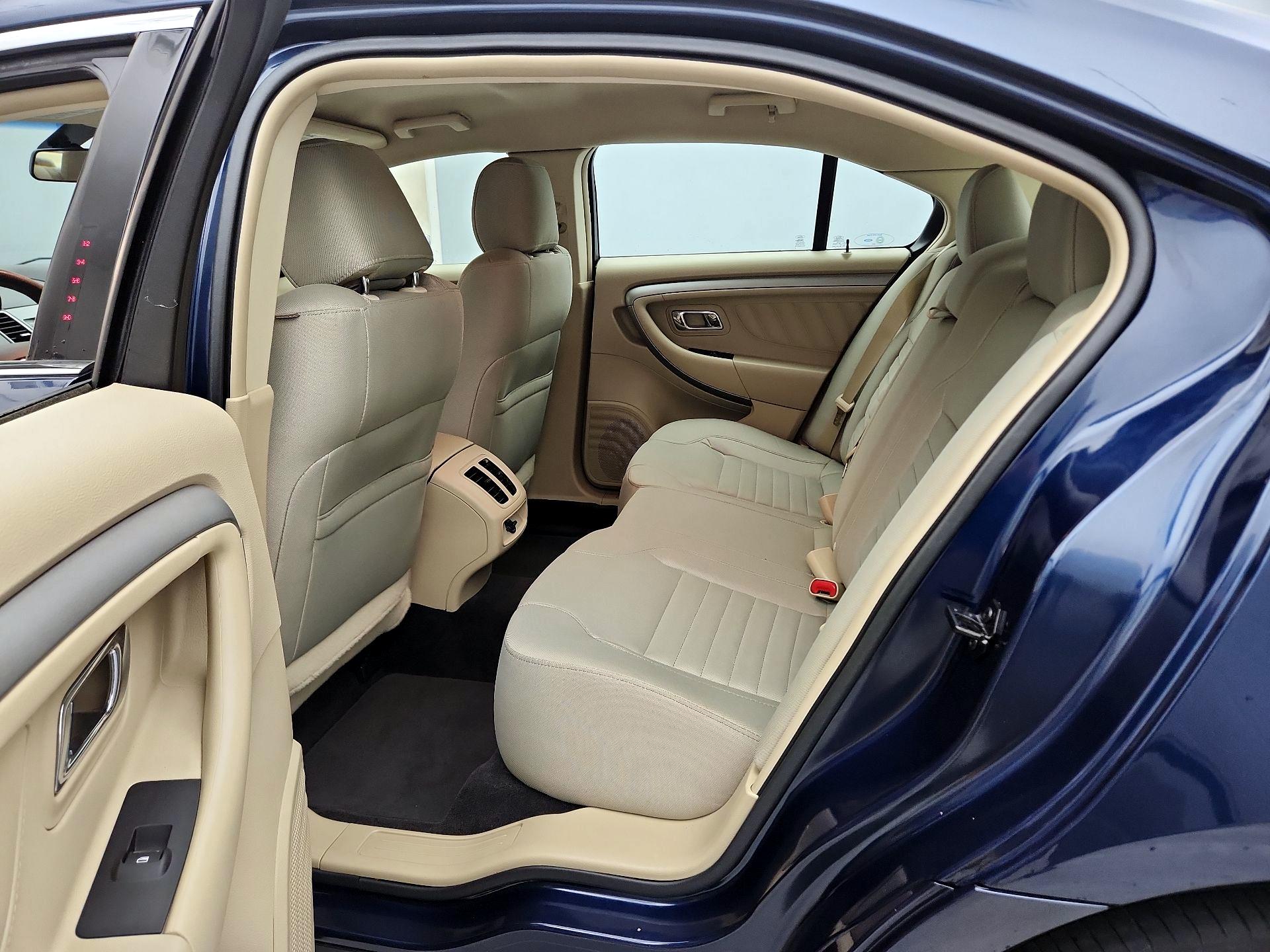 Thumbnail: 2017 Ford Taurus - 19